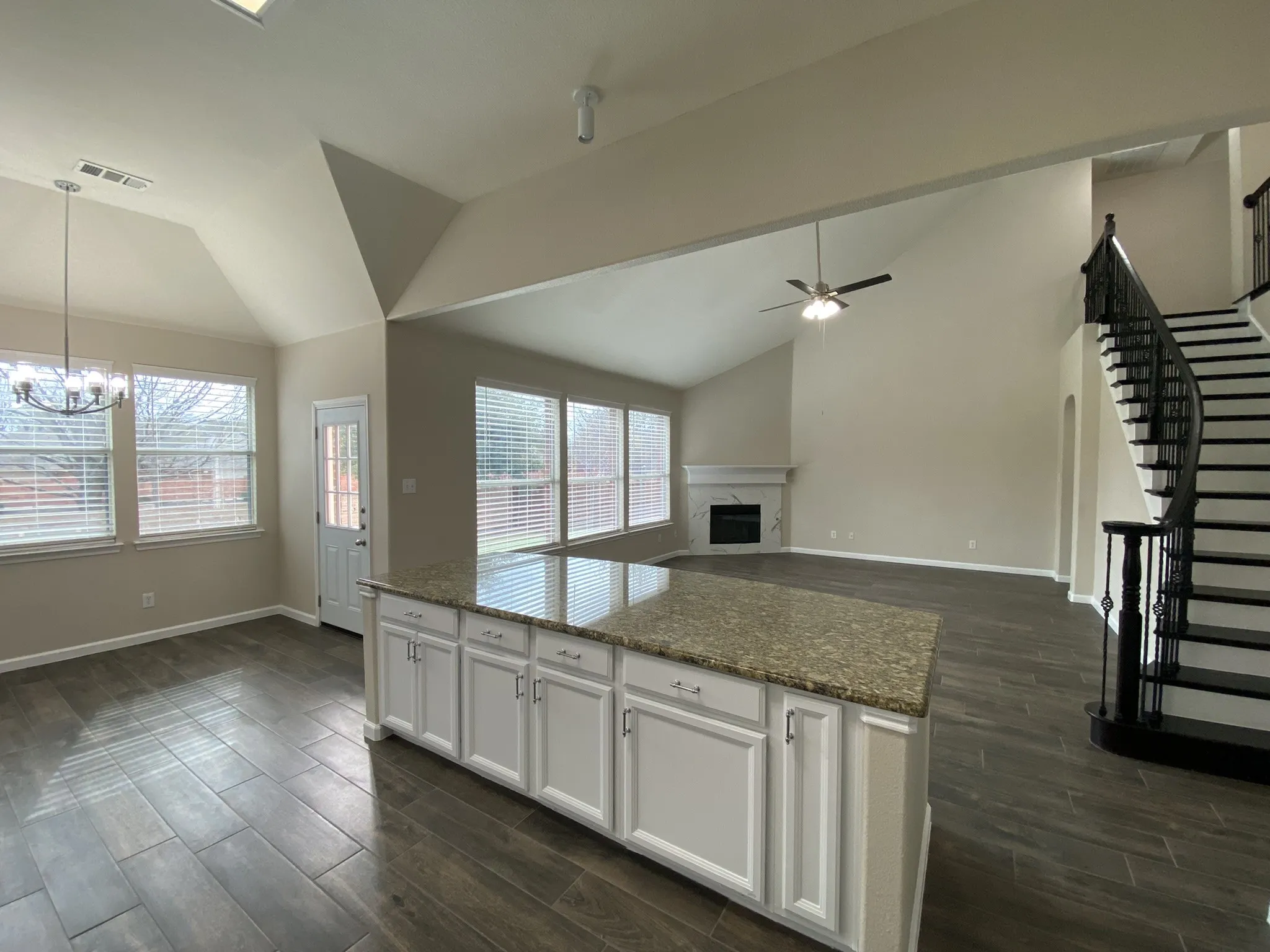 Single Family Residence For Rent in Collin County , 5668 Imperial Meadow Drive, Frisco, Texas 75035, 5 Bedroom, 3 Bathroom, 2 Garage spaces, 2,761 Sqft, built in 2005, mls#21319624, Real Estate Agent in Frisco, Homes For Rent in Collin county, Homes For Rent in Frisco, Realtor in Frisco Texas, Real Estate Brokerage Independent Realty Texas, Luminita Cordes Realtor