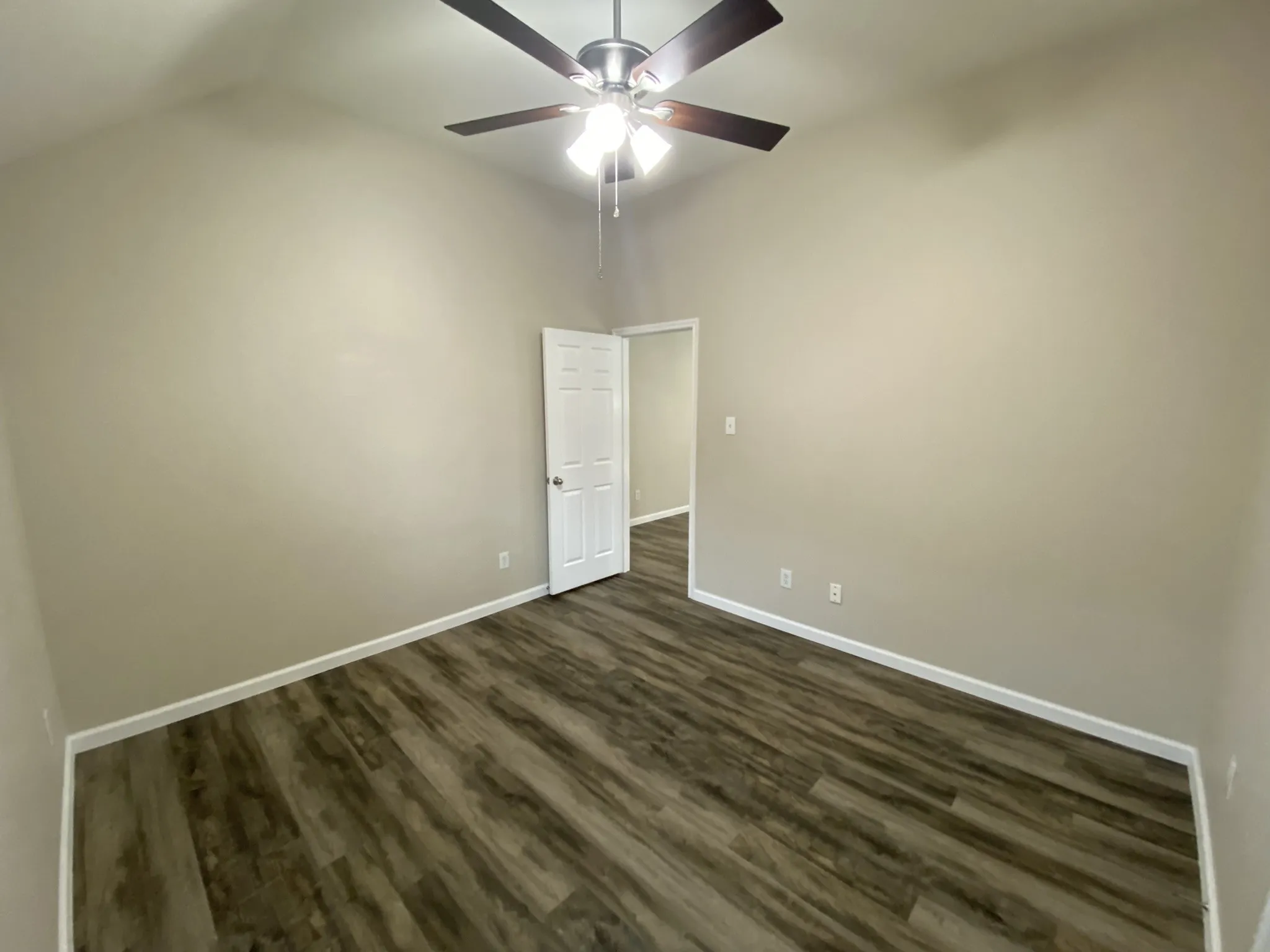 Single Family Residence For Rent in Collin County , 5668 Imperial Meadow Drive, Frisco, Texas 75035, 5 Bedroom, 3 Bathroom, 2 Garage spaces, 2,761 Sqft, built in 2005, mls#21319624, Real Estate Agent in Frisco, Homes For Rent in Collin county, Homes For Rent in Frisco, Realtor in Frisco Texas, Real Estate Brokerage Independent Realty Texas, Luminita Cordes Realtor