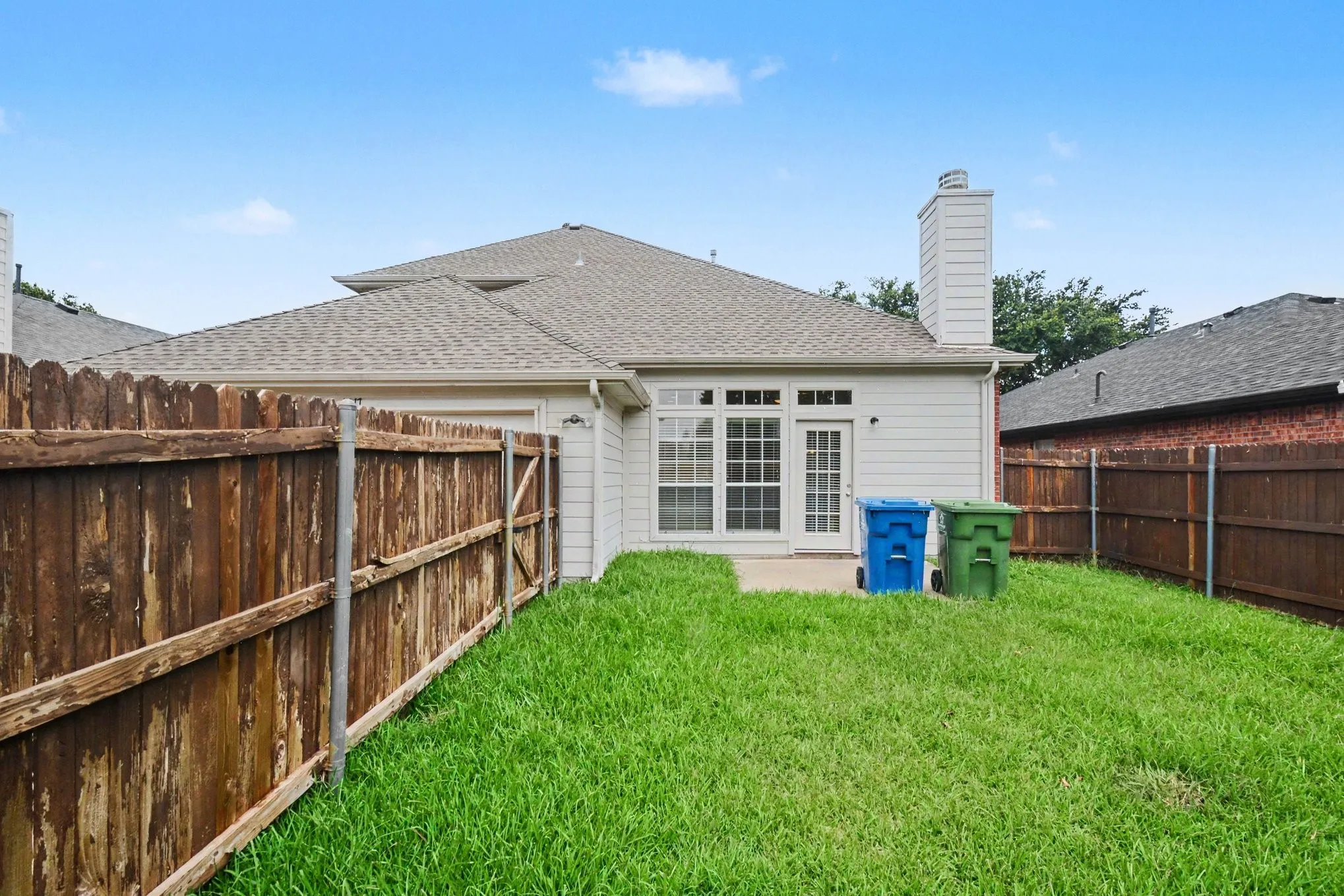 Single Family Residence For Sale in Denton County , 6017 Apache Drive, The Colony, Texas 75056, 4 Bedroom, 3 Bathroom, 2 Garage spaces, 2,766 Sqft, built in 2001, mls#21322210, Real Estate Agent in The Colony, Homes For Sale in Denton county, Homes For Sale in The Colony, Realtor in The Colony Texas, Real Estate Brokerage Independent Realty Texas, Luminita Cordes Realtor