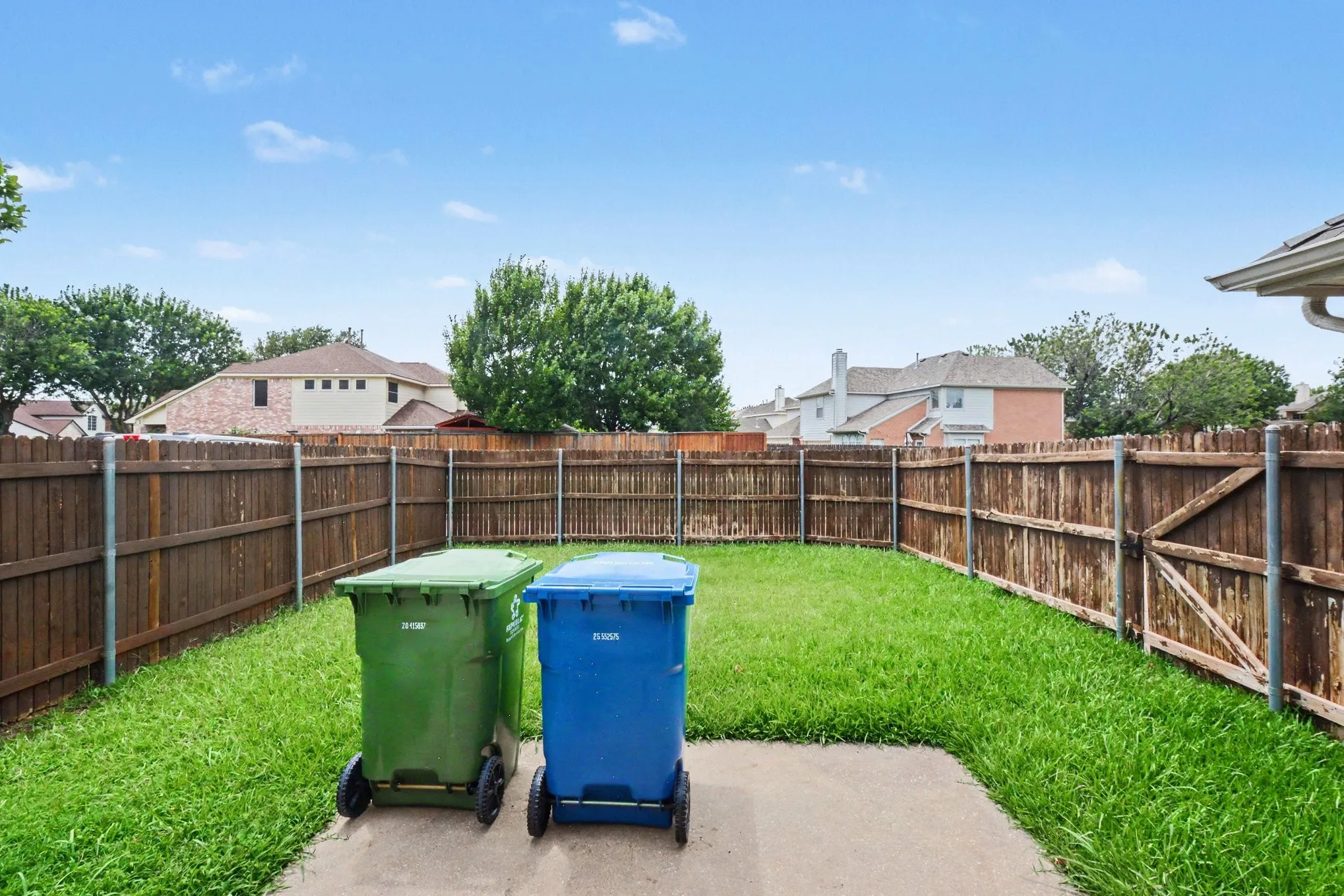 Single Family Residence For Sale in Denton County , 6017 Apache Drive, The Colony, Texas 75056, 4 Bedroom, 3 Bathroom, 2 Garage spaces, 2,766 Sqft, built in 2001, mls#21322210, Real Estate Agent in The Colony, Homes For Sale in Denton county, Homes For Sale in The Colony, Realtor in The Colony Texas, Real Estate Brokerage Independent Realty Texas, Luminita Cordes Realtor