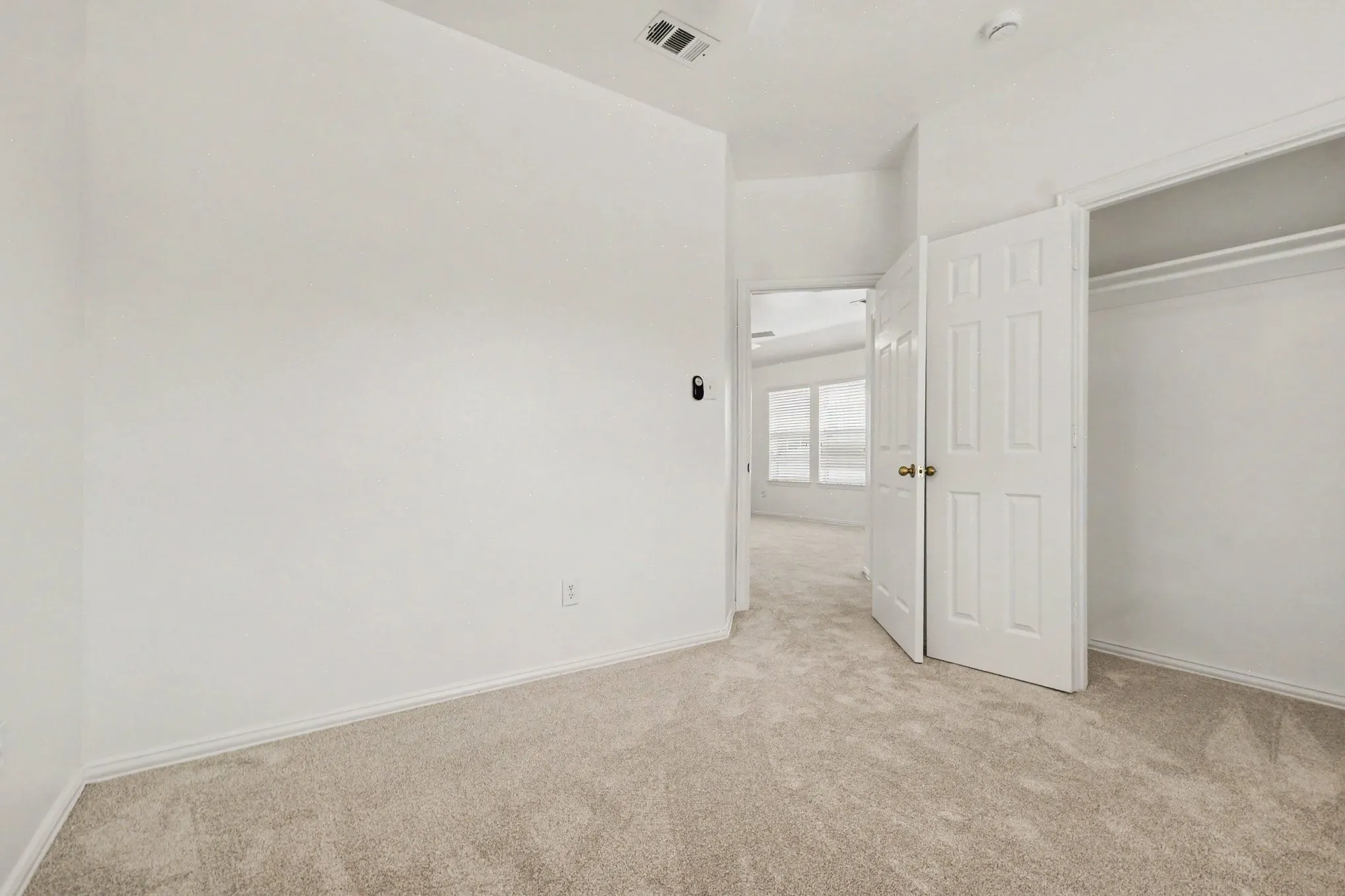 Single Family Residence For Sale in Denton County , 6017 Apache Drive, The Colony, Texas 75056, 4 Bedroom, 3 Bathroom, 2 Garage spaces, 2,766 Sqft, built in 2001, mls#21322210, Real Estate Agent in The Colony, Homes For Sale in Denton county, Homes For Sale in The Colony, Realtor in The Colony Texas, Real Estate Brokerage Independent Realty Texas, Luminita Cordes Realtor