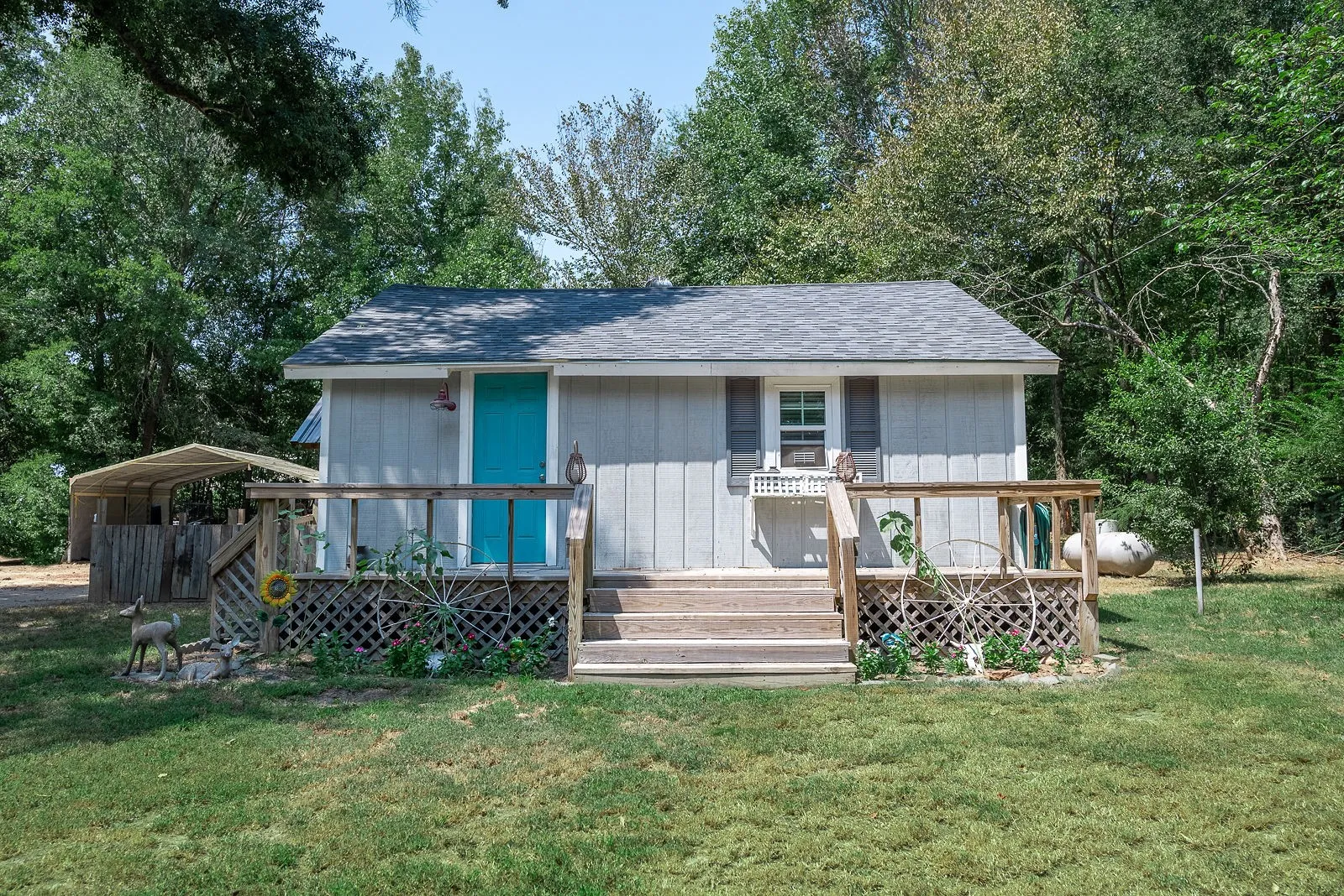 Single Family Residence For Sale in Wood County , 294 County road 4470, Winnsboro, Texas 75494, 2 Bedroom, 1 Bathroom, Garage spaces, 864 Sqft, built in 0, mls#21322235, Real Estate Agent in Winnsboro, Homes For Sale in Wood county, Homes For Sale in Winnsboro, Realtor in Winnsboro Texas, Real Estate Brokerage Independent Realty Texas, Luminita Cordes Realtor