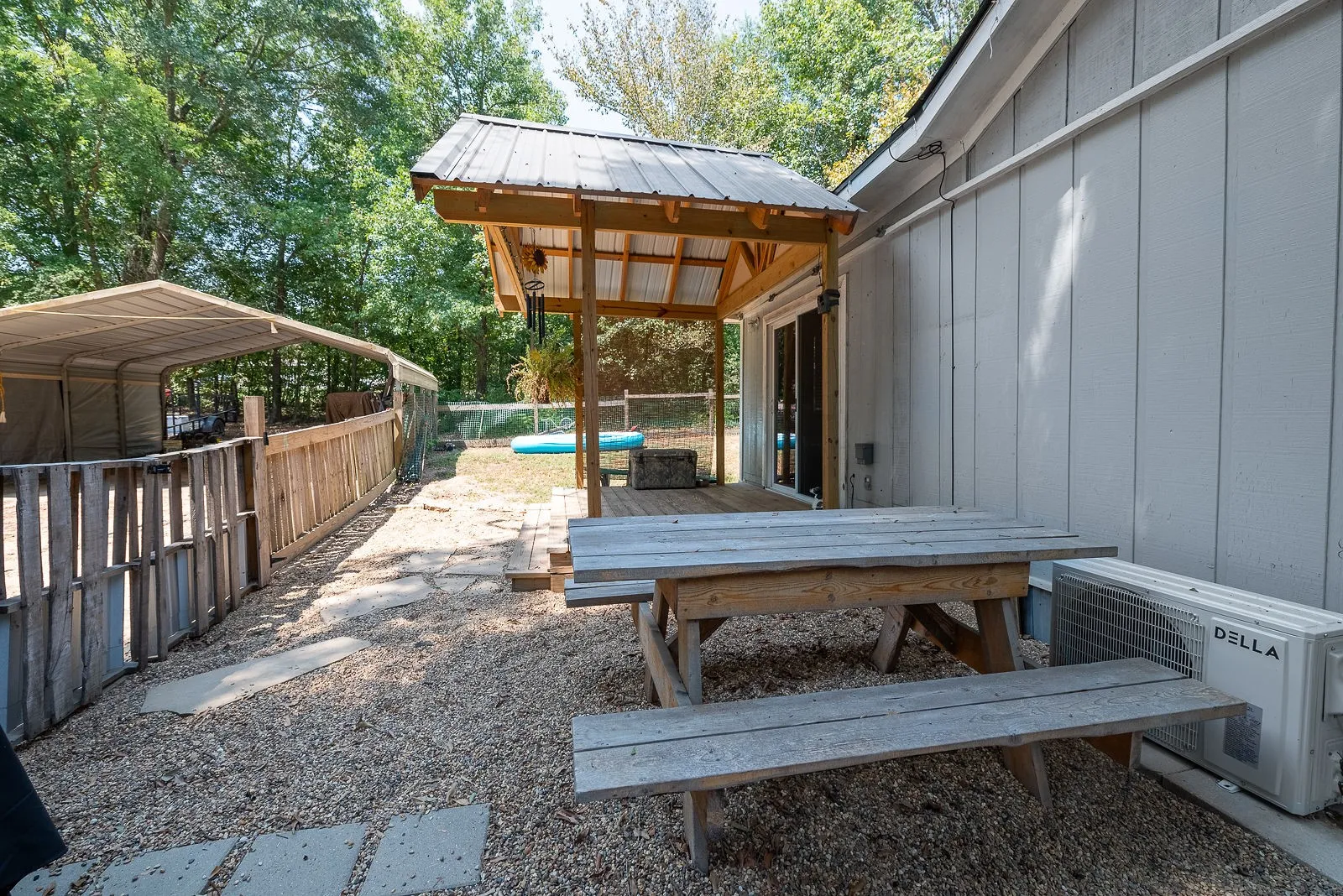 Single Family Residence For Sale in Wood County , 294 County road 4470, Winnsboro, Texas 75494, 2 Bedroom, 1 Bathroom, Garage spaces, 864 Sqft, built in 0, mls#21322235, Real Estate Agent in Winnsboro, Homes For Sale in Wood county, Homes For Sale in Winnsboro, Realtor in Winnsboro Texas, Real Estate Brokerage Independent Realty Texas, Luminita Cordes Realtor