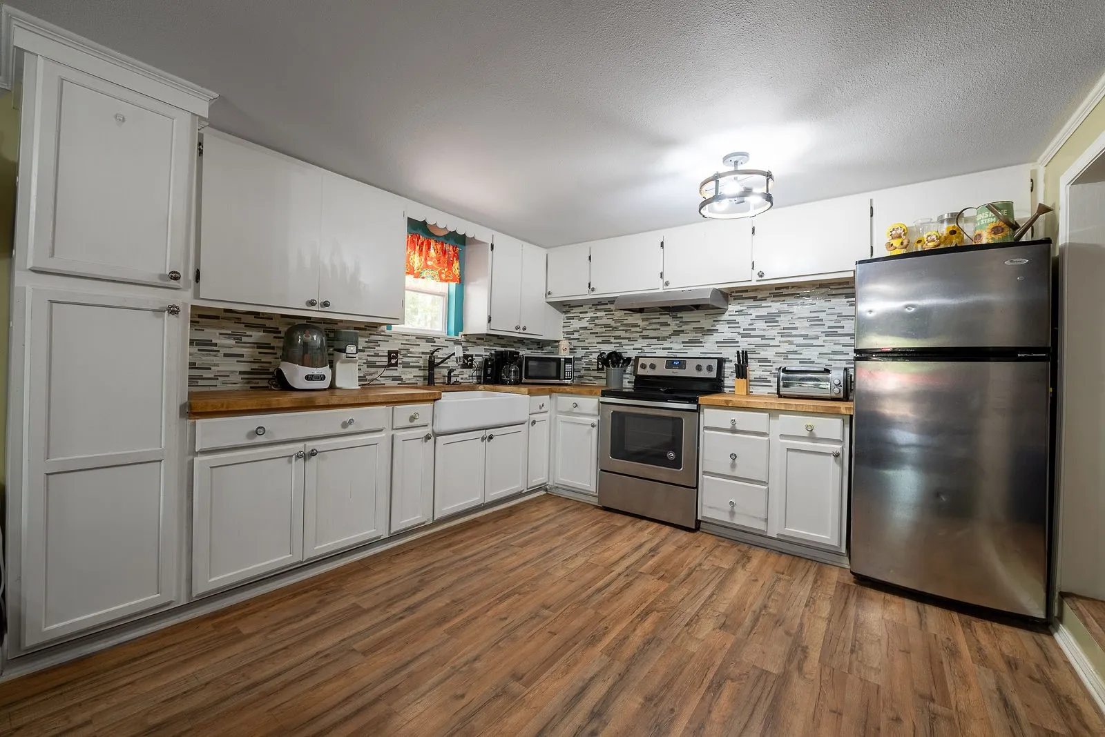 Single Family Residence For Sale in Wood County , 294 County road 4470, Winnsboro, Texas 75494, 2 Bedroom, 1 Bathroom, Garage spaces, 864 Sqft, built in 0, mls#21322235, Real Estate Agent in Winnsboro, Homes For Sale in Wood county, Homes For Sale in Winnsboro, Realtor in Winnsboro Texas, Real Estate Brokerage Independent Realty Texas, Luminita Cordes Realtor