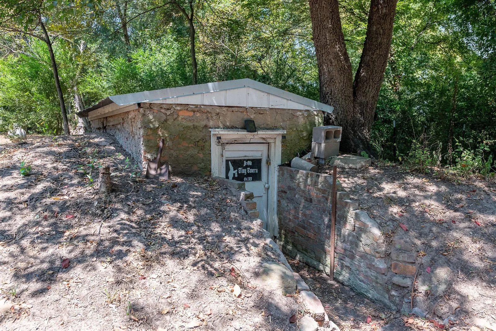 Outdoor dry storage