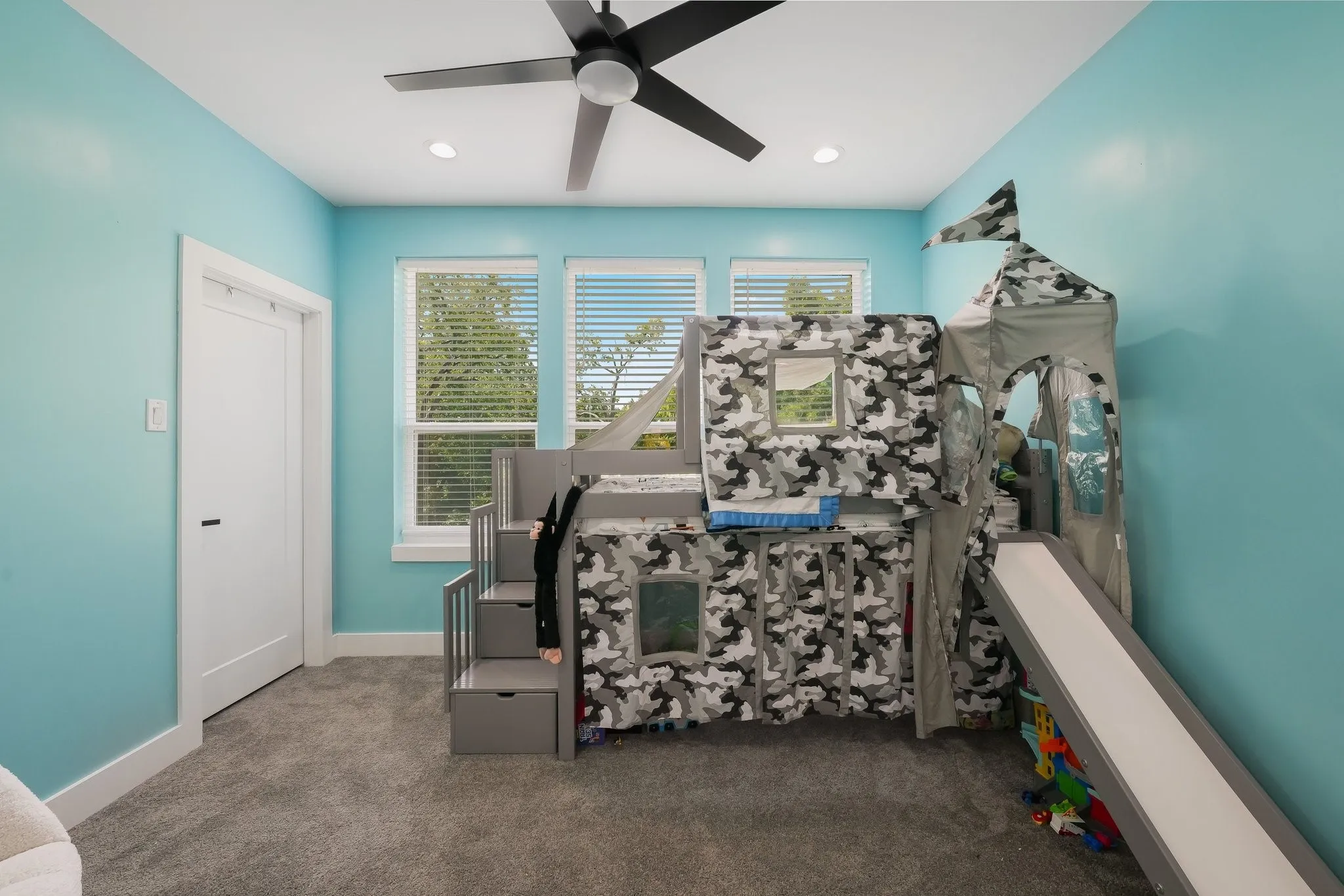 Single Family Residence For Sale in Dallas County , 1908 Duluth Street, Dallas, Texas 75212, 3 Bedroom, 3 Bathroom, 2 Garage spaces, 2,134 Sqft, built in 2025, mls#21321136, Real Estate Agent in Dallas, Homes For Sale in Dallas county, Homes For Sale in Dallas, Realtor in Dallas Texas, Real Estate Brokerage Independent Realty Texas, Luminita Cordes Realtor