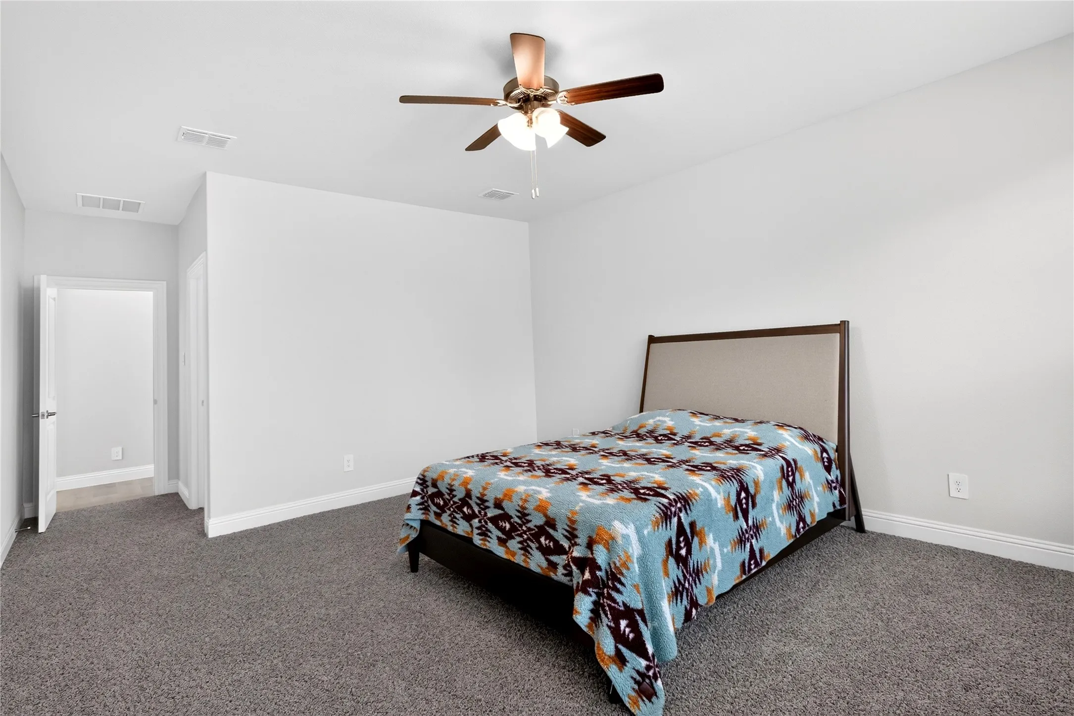 Single Family Residence For Sale in Denton County , 300 Breeds Hill Road, Little Elm, Texas 75068, 4 Bedroom, 3 Bathroom, 2 Garage spaces, 3,170 Sqft, built in 2024, mls#21322241, Real Estate Agent in Little Elm, Homes For Sale in Denton county, Homes For Sale in Little Elm, Realtor in Little Elm Texas, Real Estate Brokerage Independent Realty Texas, Luminita Cordes Realtor