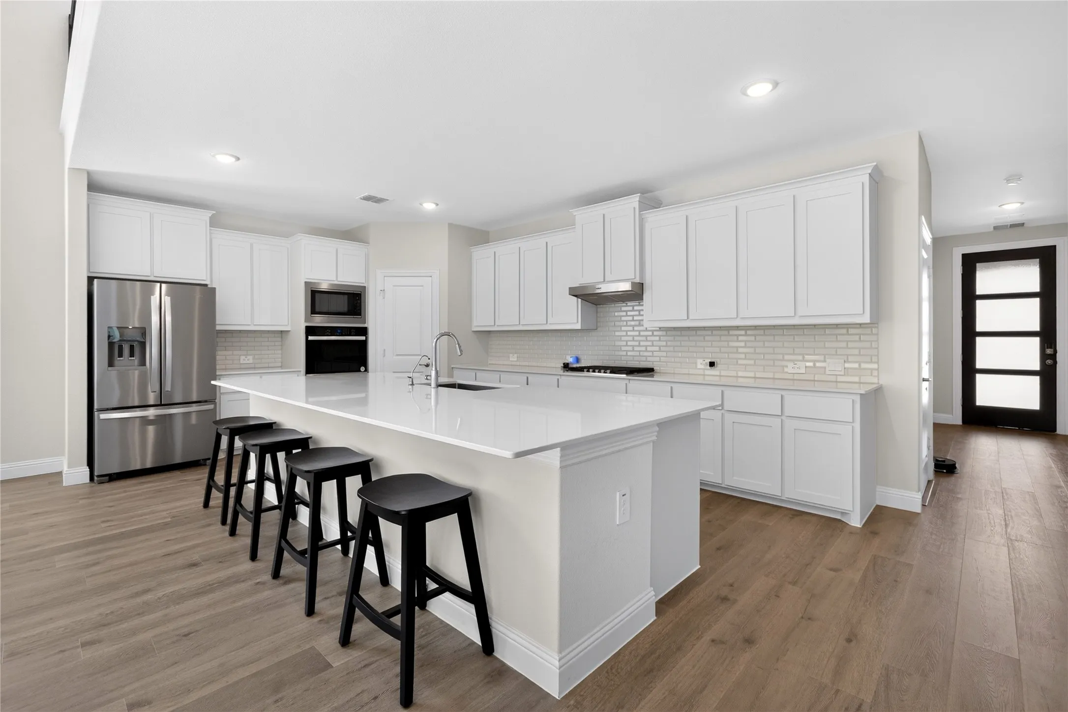 Single Family Residence For Sale in Denton County , 300 Breeds Hill Road, Little Elm, Texas 75068, 4 Bedroom, 3 Bathroom, 2 Garage spaces, 3,170 Sqft, built in 2024, mls#21322241, Real Estate Agent in Little Elm, Homes For Sale in Denton county, Homes For Sale in Little Elm, Realtor in Little Elm Texas, Real Estate Brokerage Independent Realty Texas, Luminita Cordes Realtor
