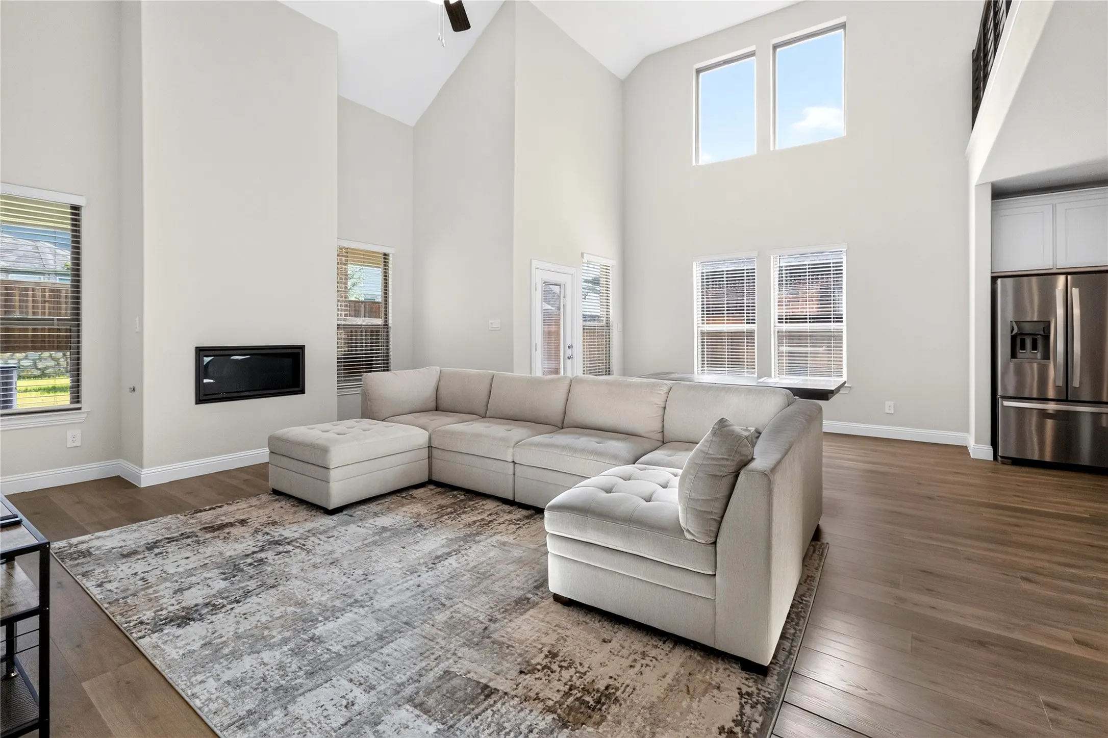 Single Family Residence For Sale in Denton County , 300 Breeds Hill Road, Little Elm, Texas 75068, 4 Bedroom, 3 Bathroom, 2 Garage spaces, 3,170 Sqft, built in 2024, mls#21322241, Real Estate Agent in Little Elm, Homes For Sale in Denton county, Homes For Sale in Little Elm, Realtor in Little Elm Texas, Real Estate Brokerage Independent Realty Texas, Luminita Cordes Realtor