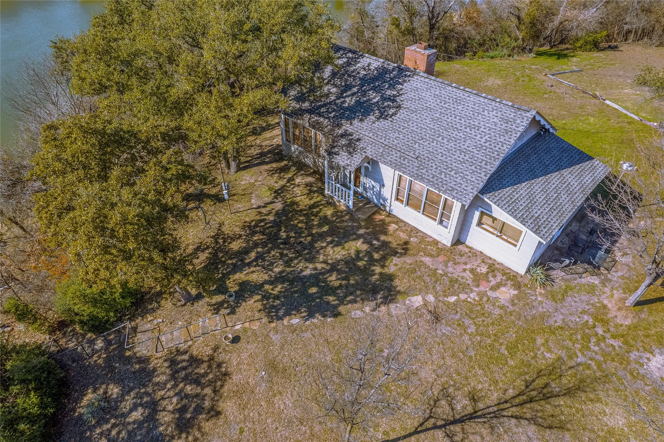 Single Family Residence For Sale in Tarrant County , 4555 Herring Drive, Fort Worth, Texas 76179, 4 Bedroom, 2 Bathroom, Garage spaces, 1,064 Sqft, built in 1970, mls#21322192, Real Estate Agent in Fort Worth, Homes For Sale in Tarrant county, Homes For Sale in Fort Worth, Realtor in Fort Worth Texas, Real Estate Brokerage Independent Realty Texas, Luminita Cordes Realtor
