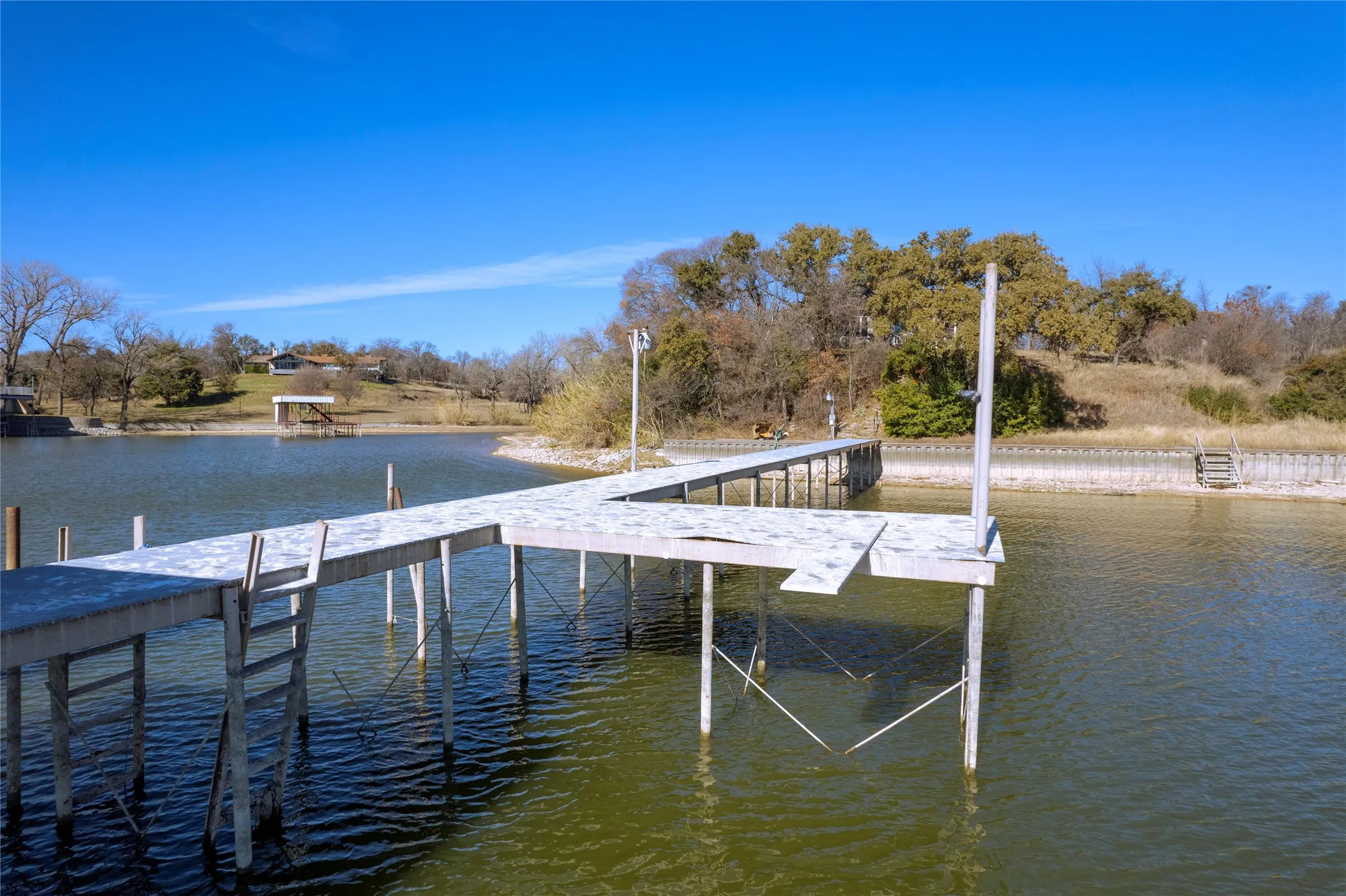 Single Family Residence For Sale in Tarrant County , 4555 Herring Drive, Fort Worth, Texas 76179, 4 Bedroom, 2 Bathroom, Garage spaces, 1,064 Sqft, built in 1970, mls#21322192, Real Estate Agent in Fort Worth, Homes For Sale in Tarrant county, Homes For Sale in Fort Worth, Realtor in Fort Worth Texas, Real Estate Brokerage Independent Realty Texas, Luminita Cordes Realtor