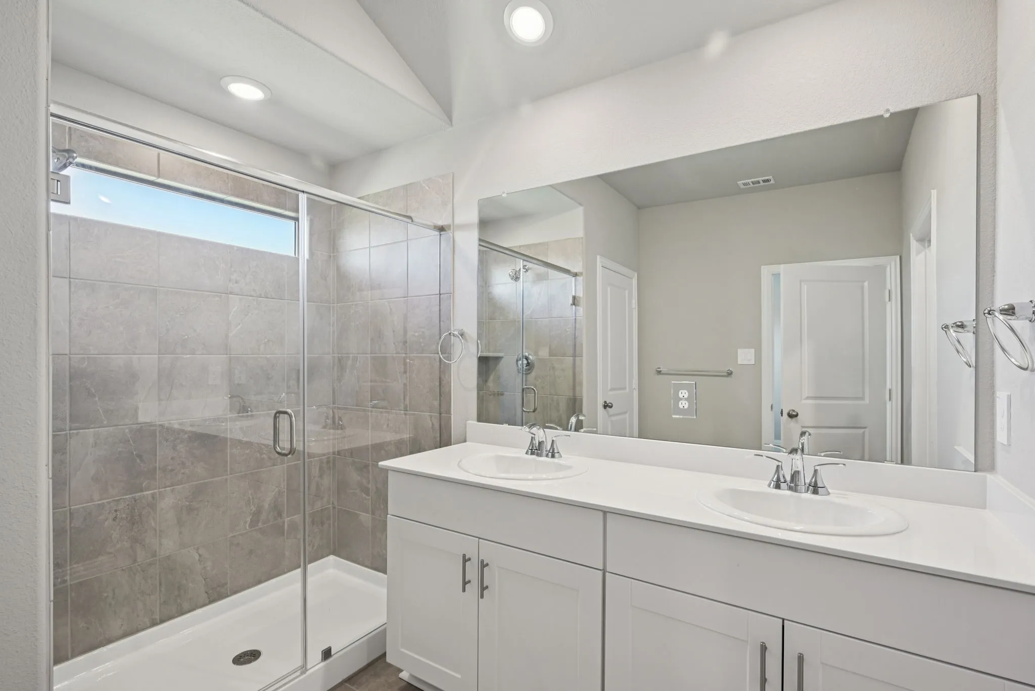 Photo is not of the actual home, but is an inspirational photo of builder’s model home and may depict options, furnishings, and/or decorator features that are not included.