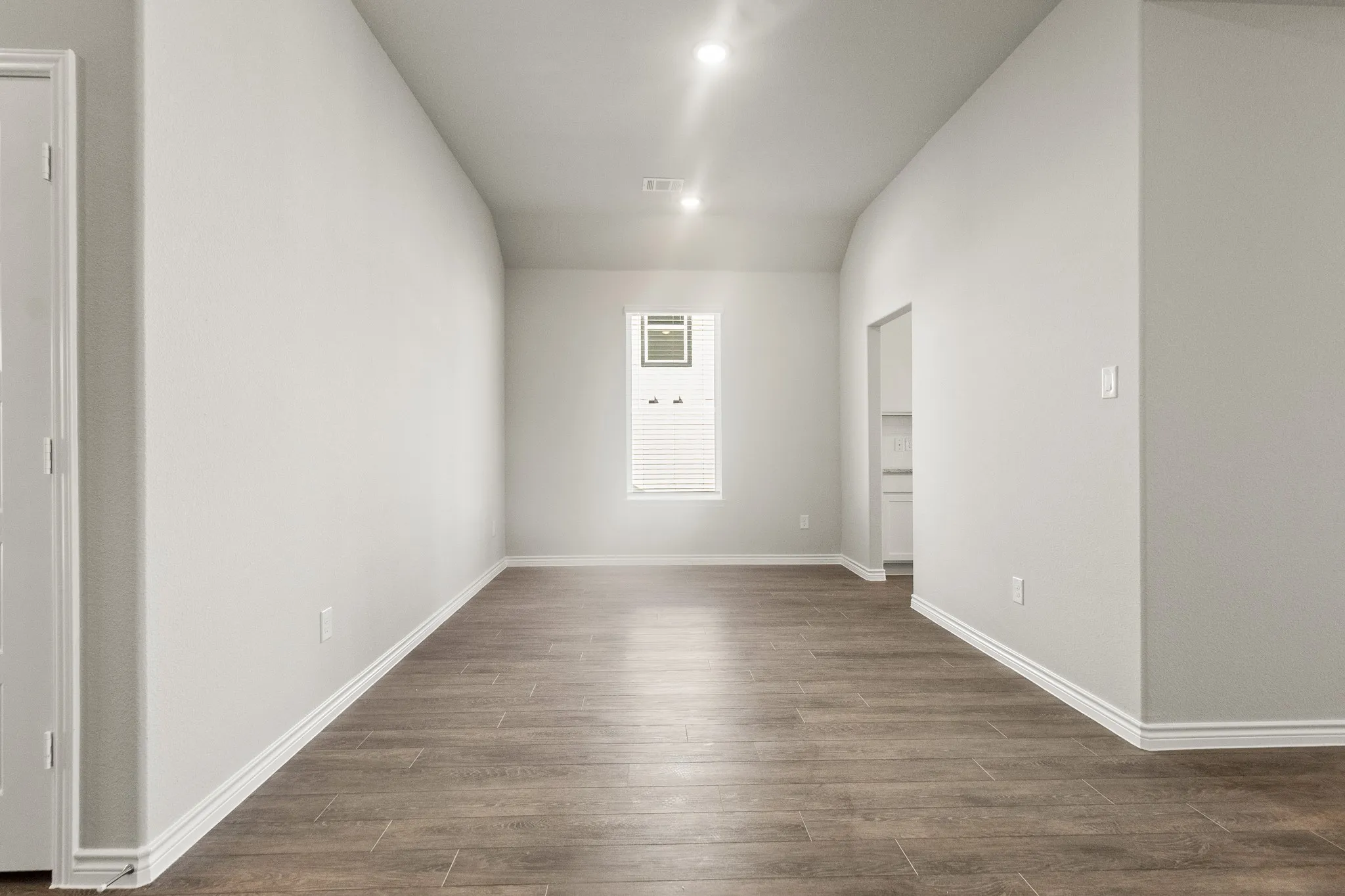 Single Family Residence For Sale in Tarrant County , 6912 Night Owl Lane, Fort Worth, Texas 76036, 5 Bedroom, 4 Bathroom, 2 Garage spaces, 2,602 Sqft, built in 2026, mls#21322265, Real Estate Agent in Fort Worth, Homes For Sale in Tarrant county, Homes For Sale in Fort Worth, Realtor in Fort Worth Texas, Real Estate Brokerage Independent Realty Texas, Luminita Cordes Realtor
