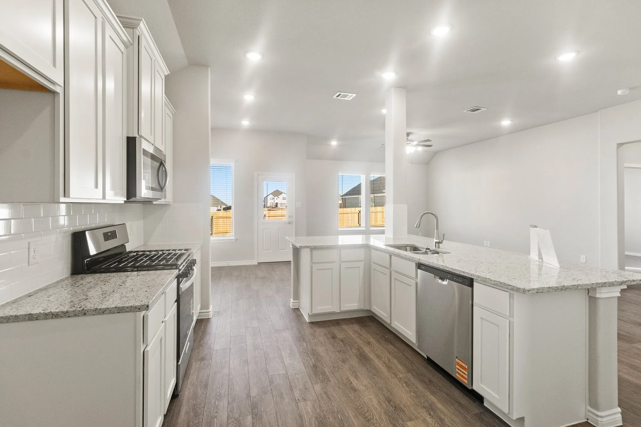 Single Family Residence For Sale in Tarrant County , 6912 Night Owl Lane, Fort Worth, Texas 76036, 5 Bedroom, 4 Bathroom, 2 Garage spaces, 2,602 Sqft, built in 2026, mls#21322265, Real Estate Agent in Fort Worth, Homes For Sale in Tarrant county, Homes For Sale in Fort Worth, Realtor in Fort Worth Texas, Real Estate Brokerage Independent Realty Texas, Luminita Cordes Realtor
