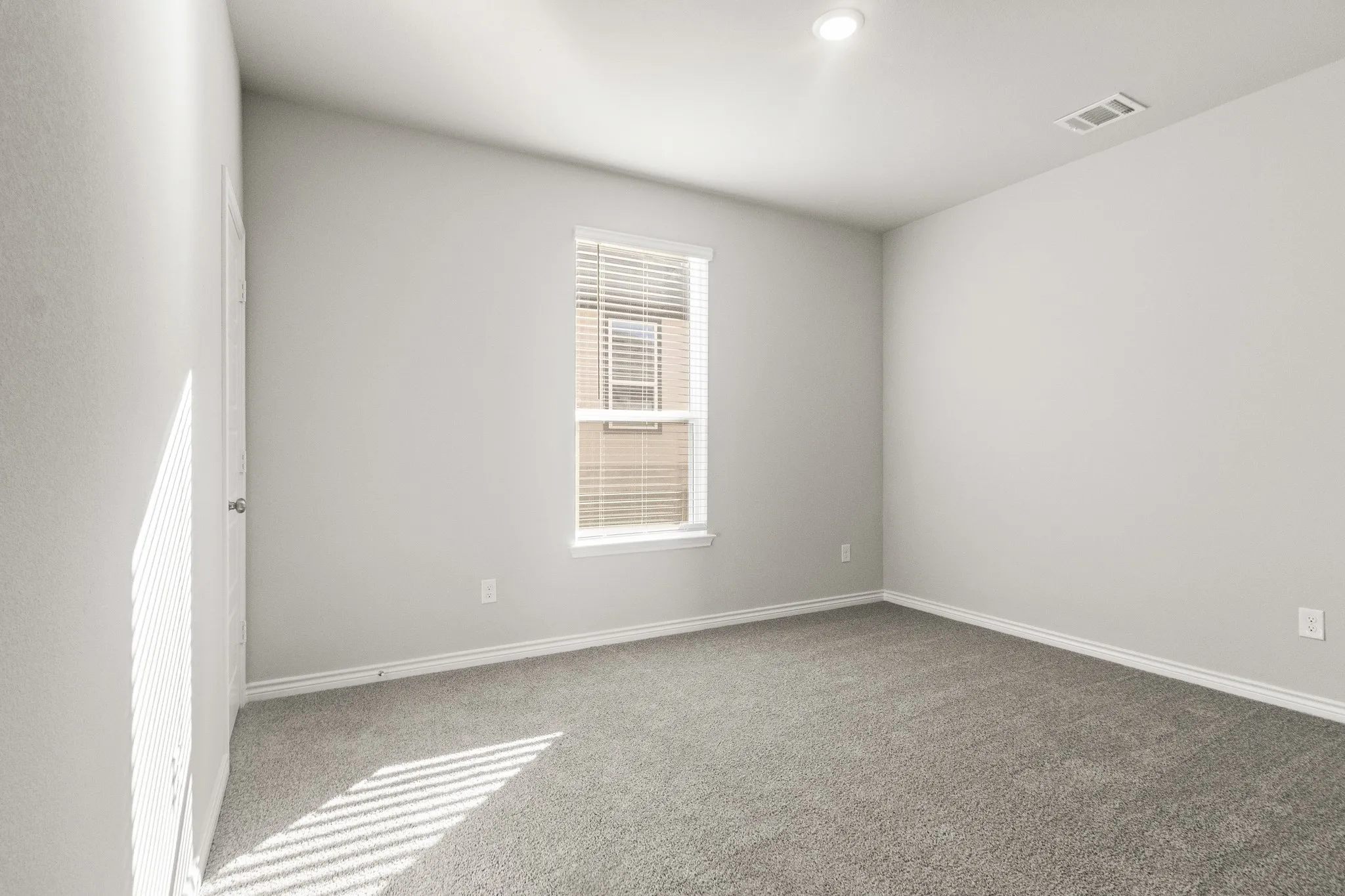 Single Family Residence For Sale in Tarrant County , 6912 Night Owl Lane, Fort Worth, Texas 76036, 5 Bedroom, 4 Bathroom, 2 Garage spaces, 2,602 Sqft, built in 2026, mls#21322265, Real Estate Agent in Fort Worth, Homes For Sale in Tarrant county, Homes For Sale in Fort Worth, Realtor in Fort Worth Texas, Real Estate Brokerage Independent Realty Texas, Luminita Cordes Realtor