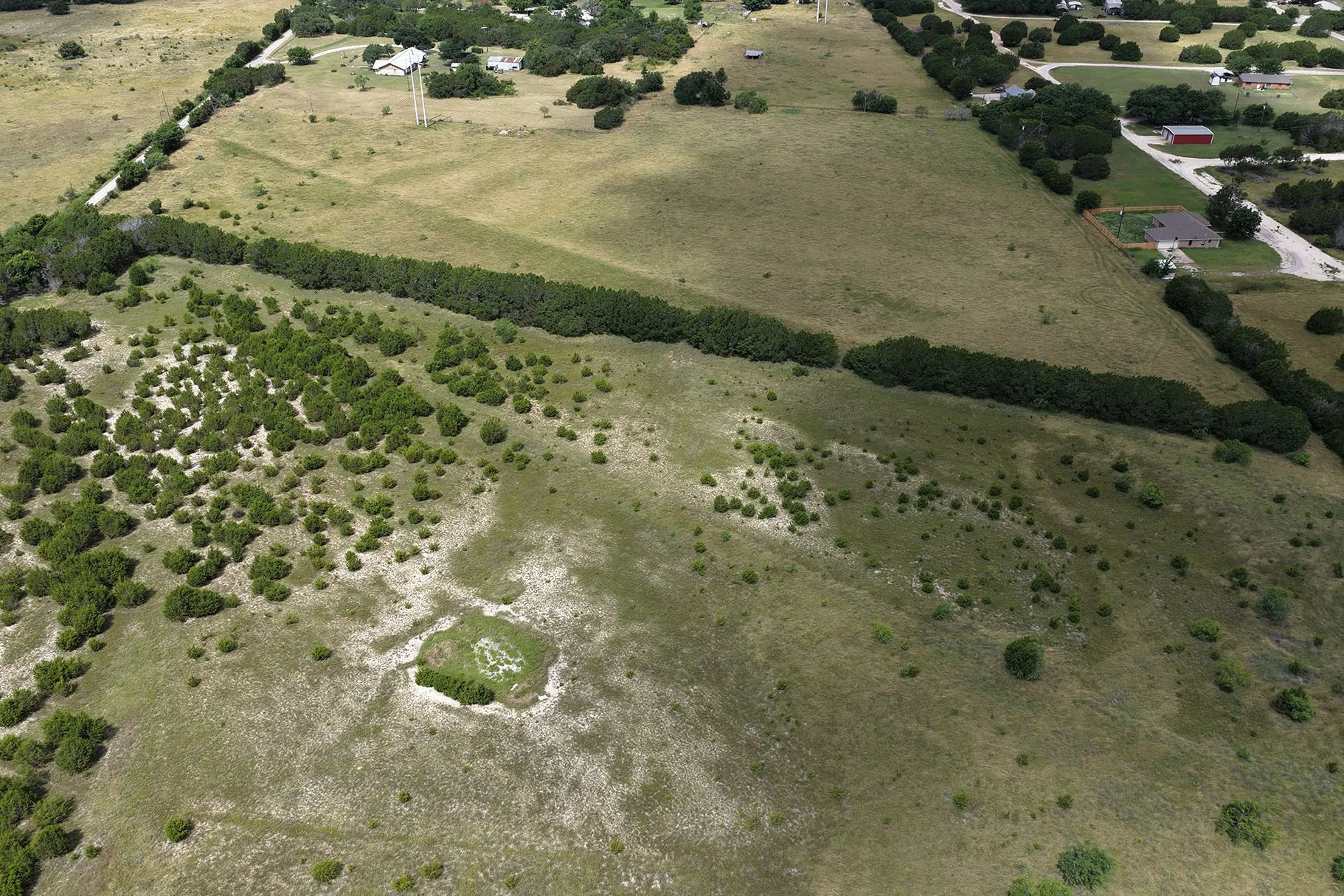 Single Family Residence For Sale in Lampasas County , 1272 County Road 2102, Lometa, Texas 76853, 4 Bedroom, 3 Bathroom, 2 Garage spaces, 2,995 Sqft, built in 1989, mls#21320159, Real Estate Agent in Lometa, Homes For Sale in Lampasas county, Homes For Sale in Lometa, Realtor in Lometa Texas, Real Estate Brokerage Independent Realty Texas, Luminita Cordes Realtor
