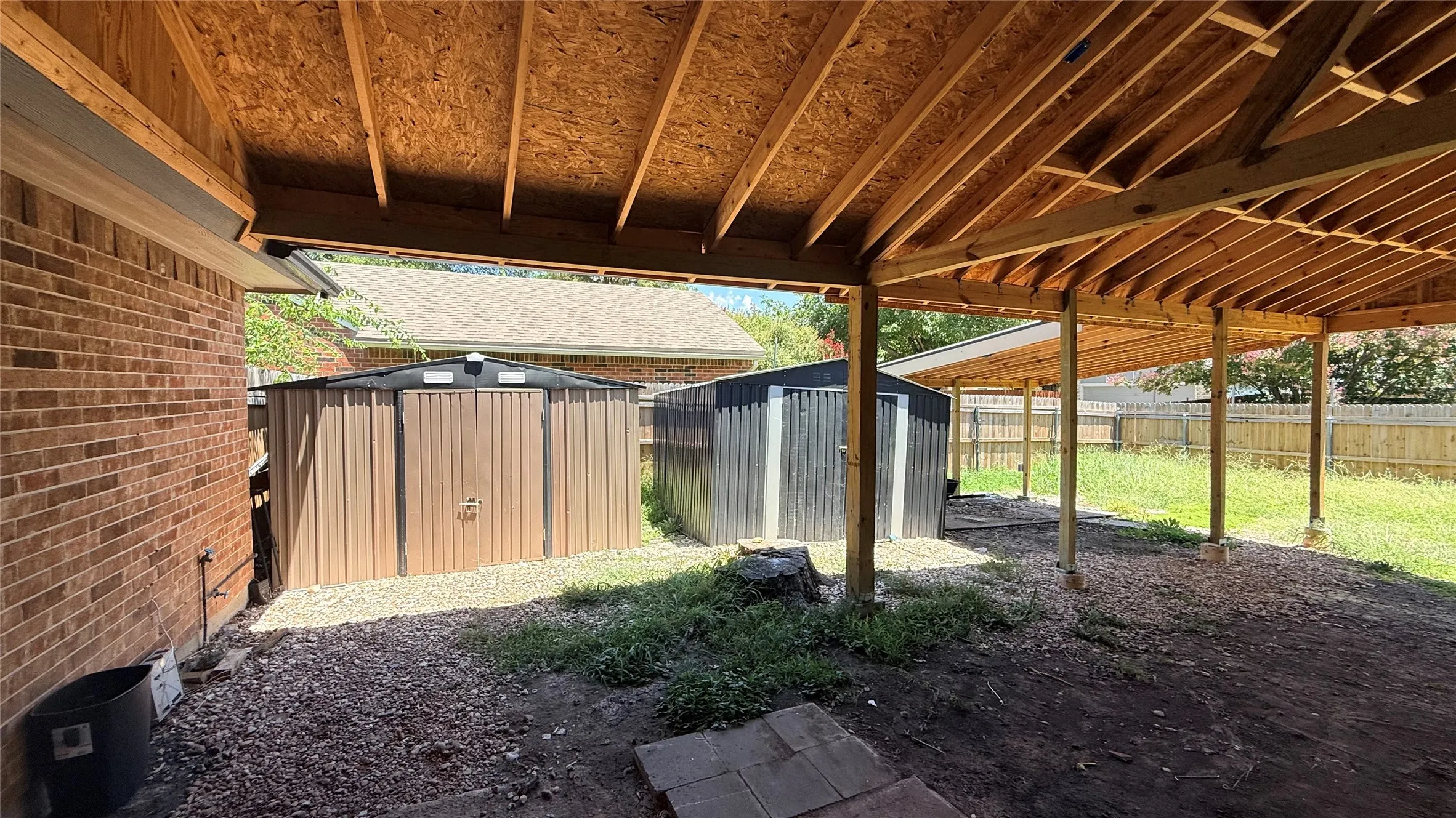 Single Family Residence For Sale in Dallas County , 8510 Kensington Drive, Rowlett, Texas 75088, 4 Bedroom, 2 Bathroom, Garage spaces, 1,707 Sqft, built in 1983, mls#21322276, Real Estate Agent in Rowlett, Homes For Sale in Dallas county, Homes For Sale in Rowlett, Realtor in Rowlett Texas, Real Estate Brokerage Independent Realty Texas, Luminita Cordes Realtor