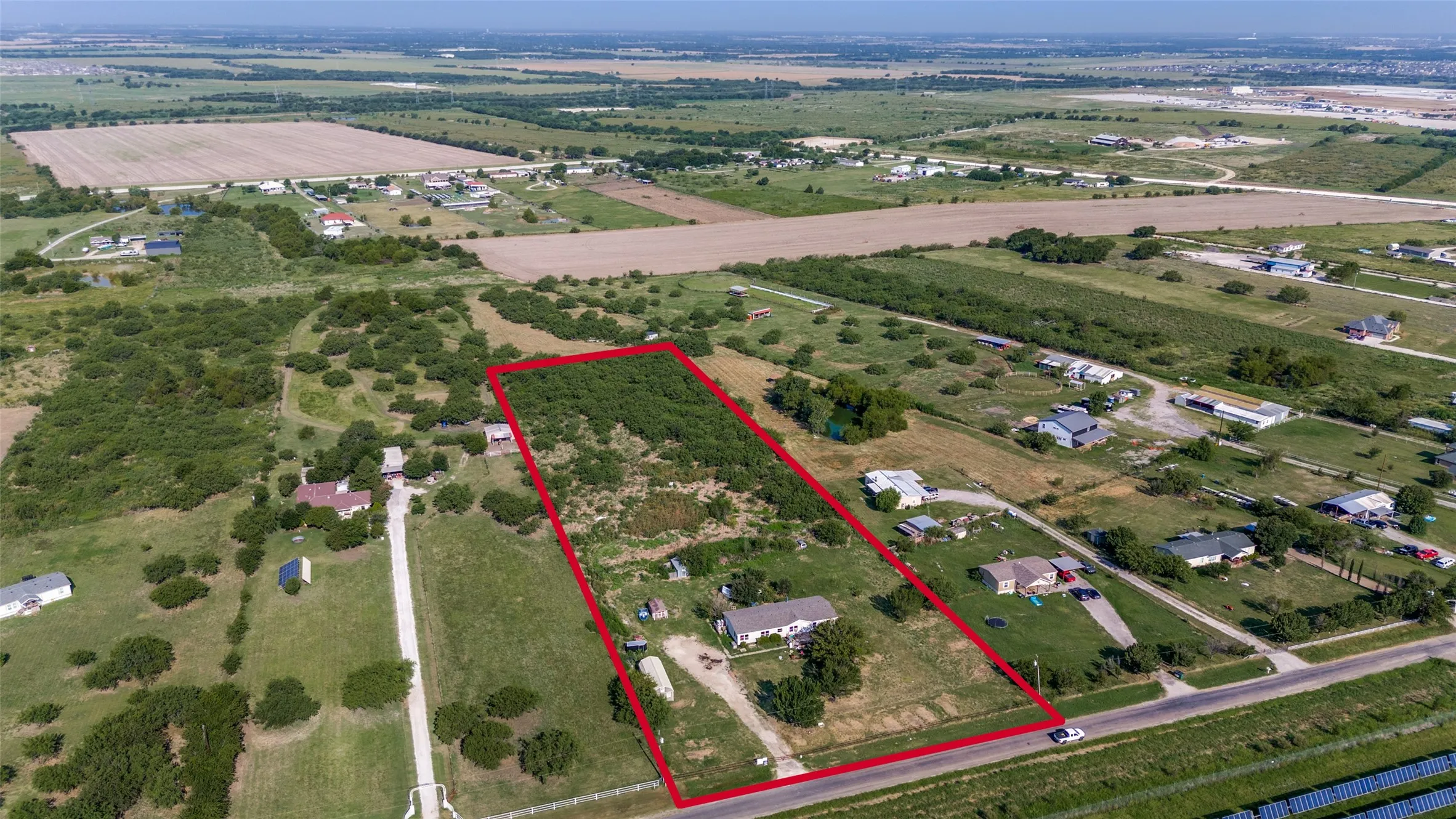 Manufactured Home For Sale in Ellis County , 2021 S Weatherford Road, Midlothian, Texas 76065, 5 Bedroom, 3 Bathroom, Garage spaces, 2,432 Sqft, built in 2001, mls#21317703, Real Estate Agent in Midlothian, Homes For Sale in Ellis county, Homes For Sale in Midlothian, Realtor in Midlothian Texas, Real Estate Brokerage Independent Realty Texas, Luminita Cordes Realtor