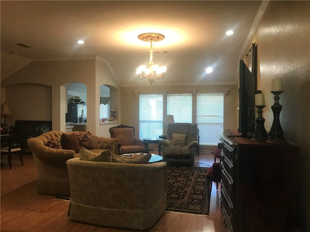 Single Family Residence For Rent in Denton County , 3024 Mason Avenue, Corinth, Texas 76210, 3 Bedroom, 2 Bathroom, 2 Garage spaces, 1,737 Sqft, built in 1998, mls#21322246, Real Estate Agent in Corinth, Homes For Rent in Denton county, Homes For Rent in Corinth, Realtor in Corinth Texas, Real Estate Brokerage Independent Realty Texas, Luminita Cordes Realtor