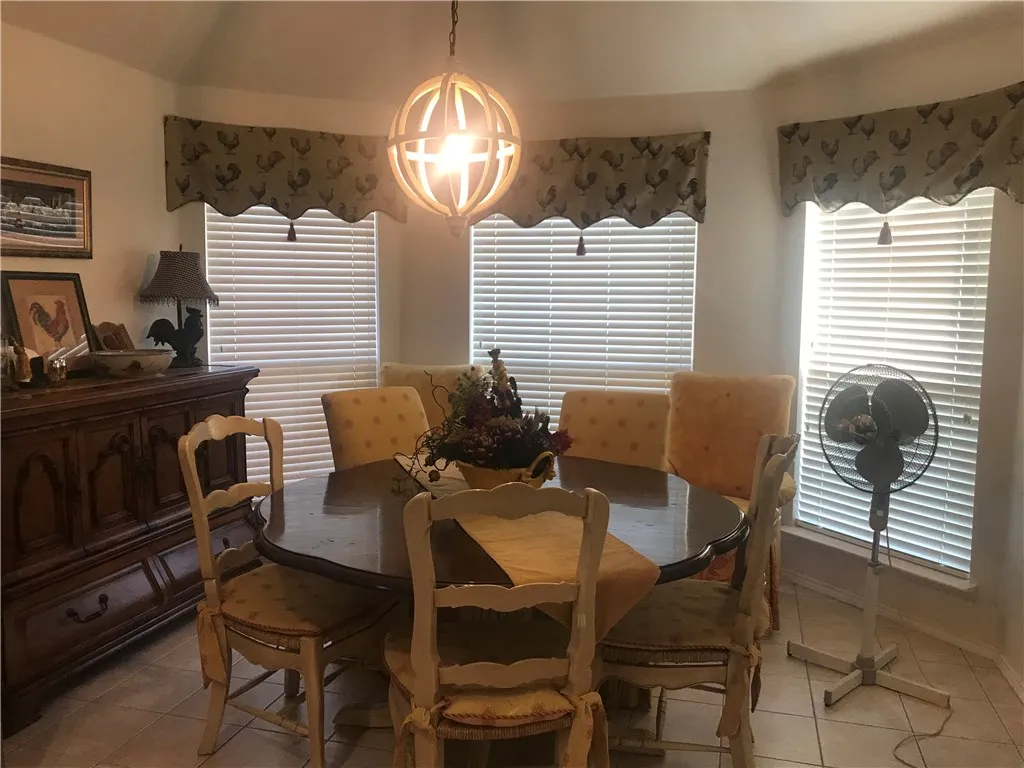 Single Family Residence For Rent in Denton County , 3024 Mason Avenue, Corinth, Texas 76210, 3 Bedroom, 2 Bathroom, 2 Garage spaces, 1,737 Sqft, built in 1998, mls#21322246, Real Estate Agent in Corinth, Homes For Rent in Denton county, Homes For Rent in Corinth, Realtor in Corinth Texas, Real Estate Brokerage Independent Realty Texas, Luminita Cordes Realtor