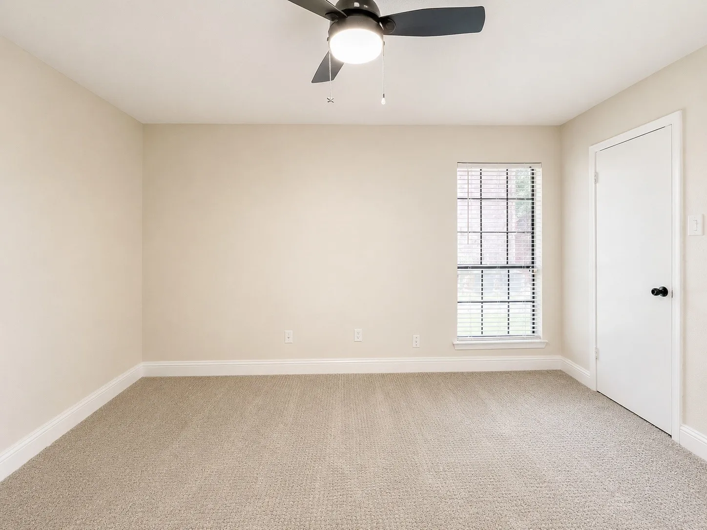 Condominium For Rent in Dallas County , 4220 Madera Road, Irving, Texas 75038, 3 Bedroom, 2 Bathroom, Garage spaces, 1,377 Sqft, built in 1981, mls#21322292, Real Estate Agent in Irving, Homes For Rent in Dallas county, Homes For Rent in Irving, Realtor in Irving Texas, Real Estate Brokerage Independent Realty Texas, Luminita Cordes Realtor