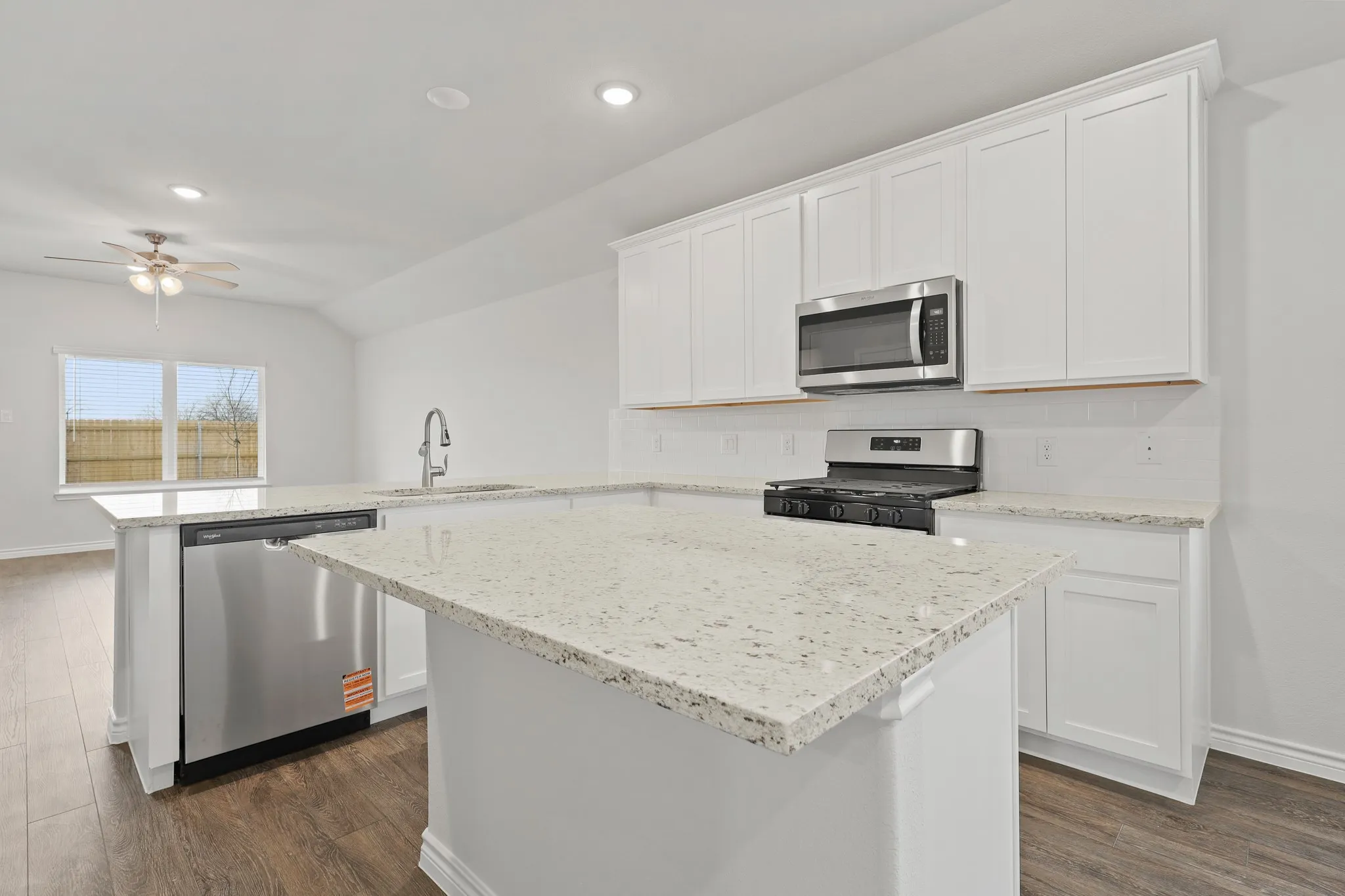 Single Family Residence For Sale in Tarrant County , 9236 Union Pacific Drive, Fort Worth, Texas 76036, 4 Bedroom, 3 Bathroom, 2 Garage spaces, 1,721 Sqft, built in 2026, mls#21322294, Real Estate Agent in Fort Worth, Homes For Sale in Tarrant county, Homes For Sale in Fort Worth, Realtor in Fort Worth Texas, Real Estate Brokerage Independent Realty Texas, Luminita Cordes Realtor