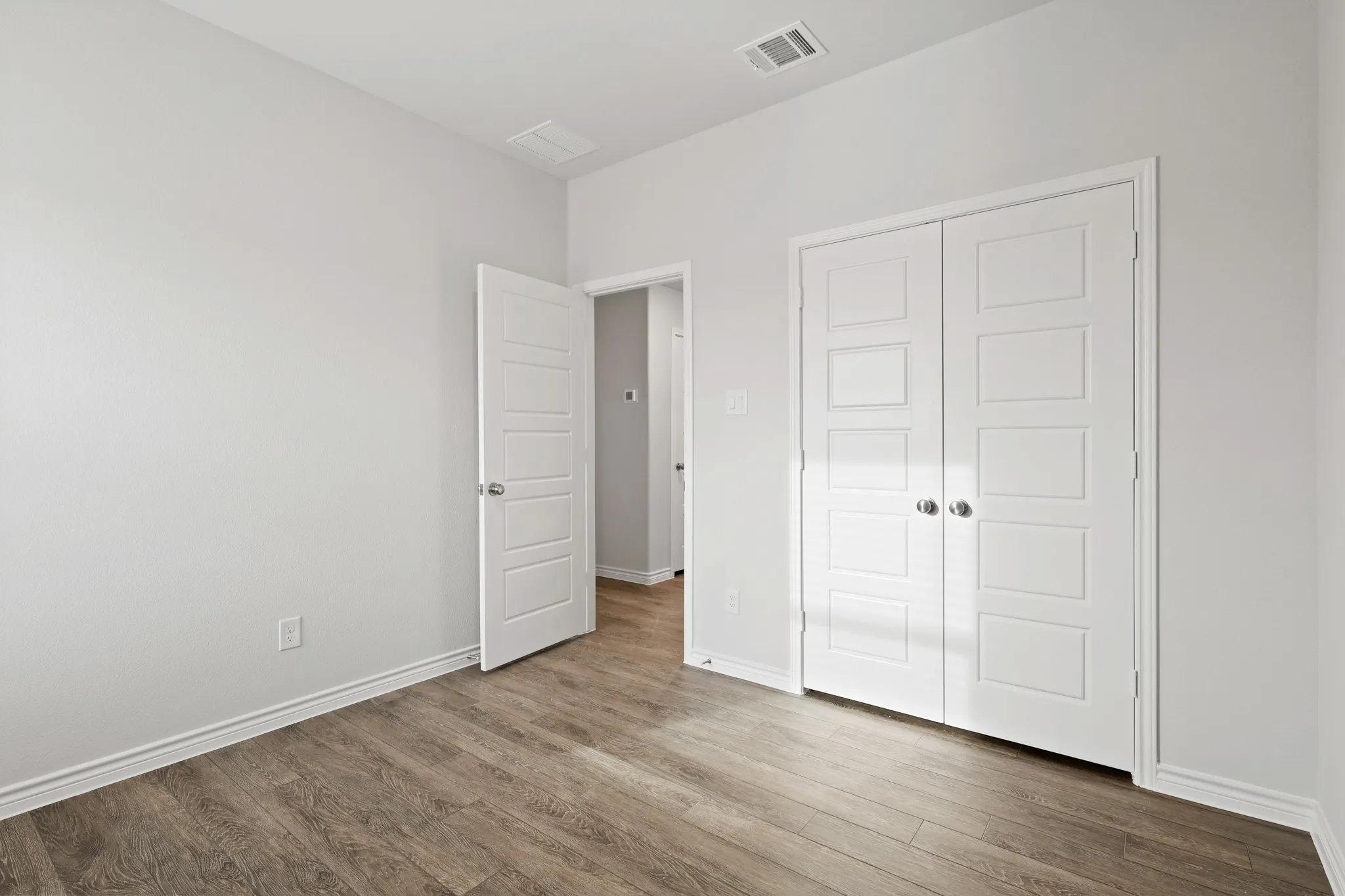 Single Family Residence For Sale in Tarrant County , 9236 Union Pacific Drive, Fort Worth, Texas 76036, 4 Bedroom, 3 Bathroom, 2 Garage spaces, 1,721 Sqft, built in 2026, mls#21322294, Real Estate Agent in Fort Worth, Homes For Sale in Tarrant county, Homes For Sale in Fort Worth, Realtor in Fort Worth Texas, Real Estate Brokerage Independent Realty Texas, Luminita Cordes Realtor