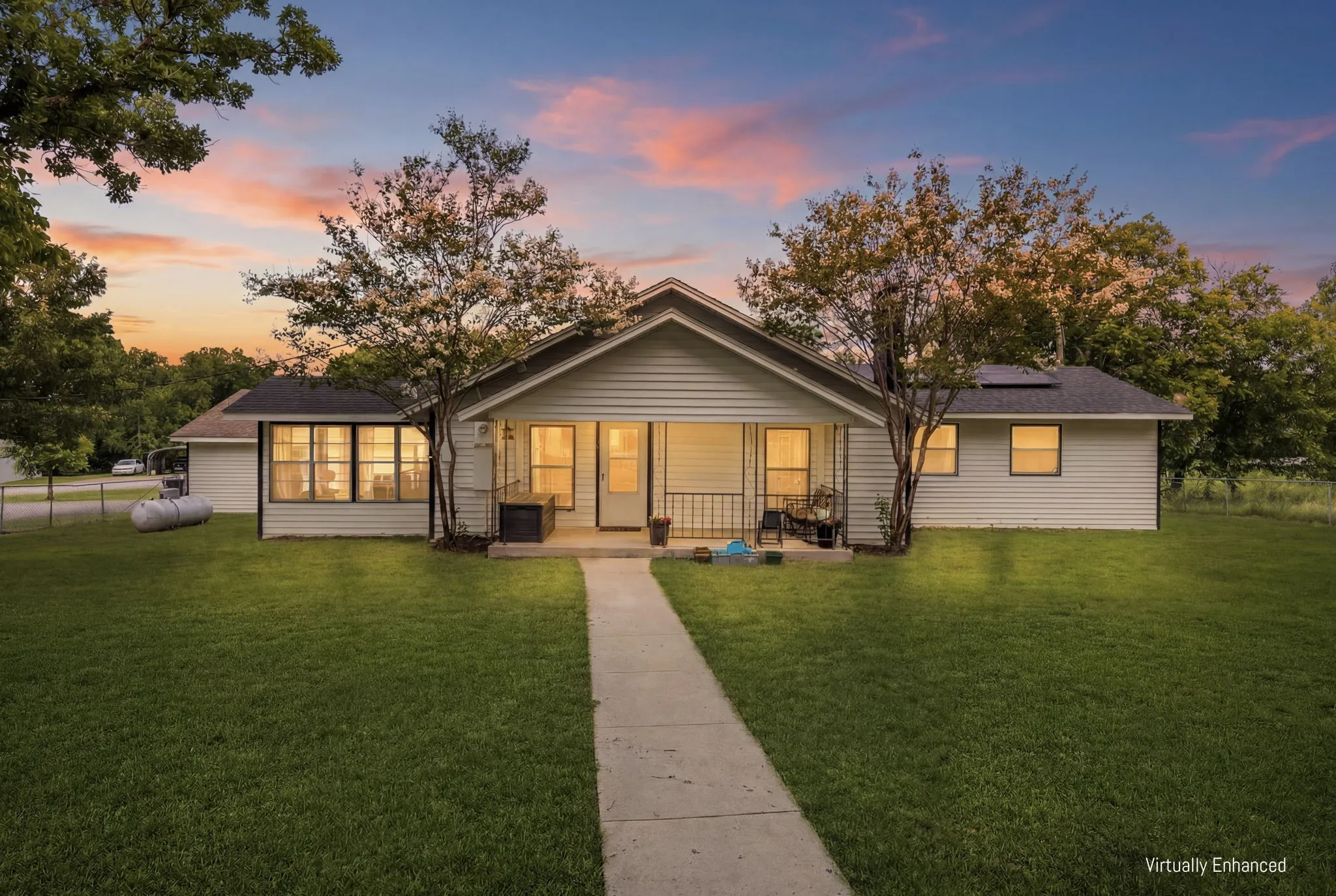 Single Family Residence For Sale in Collin County , 3938 County Road 324, Mc Kinney, Texas 75069, 3 Bedroom, 2 Bathroom, 2 Garage spaces, 1,716 Sqft, built in 1951, mls#21317600, Real Estate Agent in Mc Kinney, Homes For Sale in Collin county, Homes For Sale in Mc Kinney, Realtor in Mc Kinney Texas, Real Estate Brokerage Independent Realty Texas, Luminita Cordes Realtor