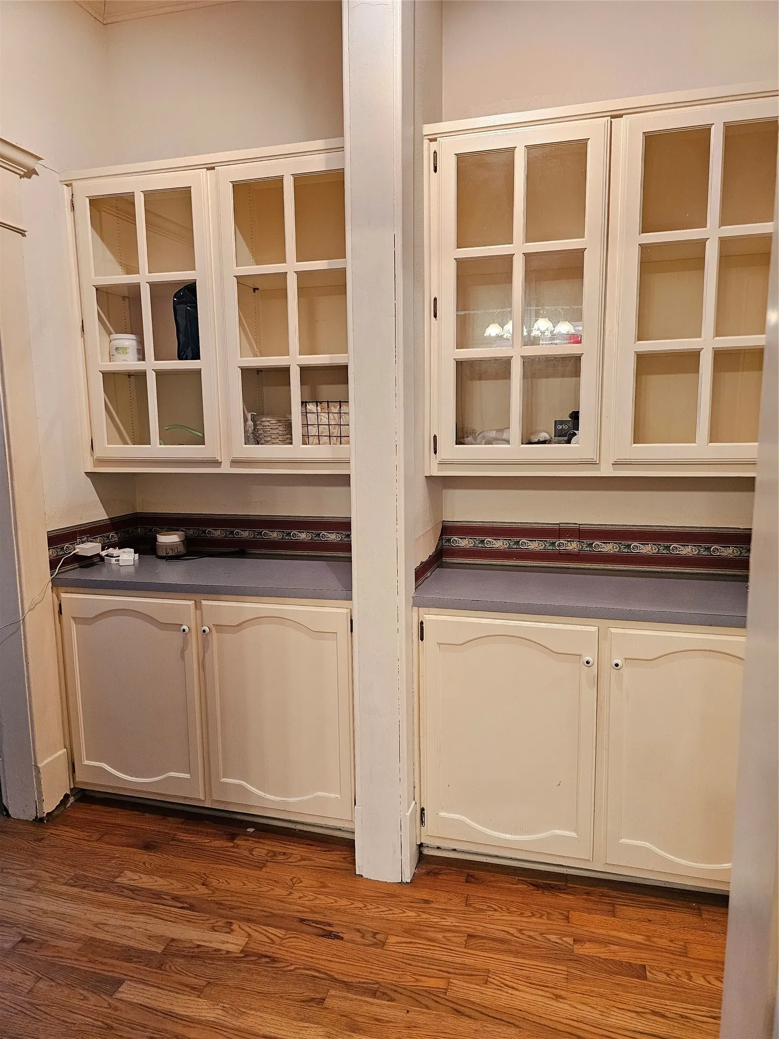 Single Family Residence For Sale in Limestone County , 200 S Canton Street, Mexia, Texas 76667, 3 Bedroom, 4 Bathroom, Garage spaces, 2,968 Sqft, built in 1908, Price $169,500, mls#21320265, Real Estate Agent in Mexia, Homes For Sale in Limestone county, Homes For Sale in Mexia, Realtor in Mexia Texas, Real Estate Brokerage Independent Realty Texas, Luminita Cordes Realtor