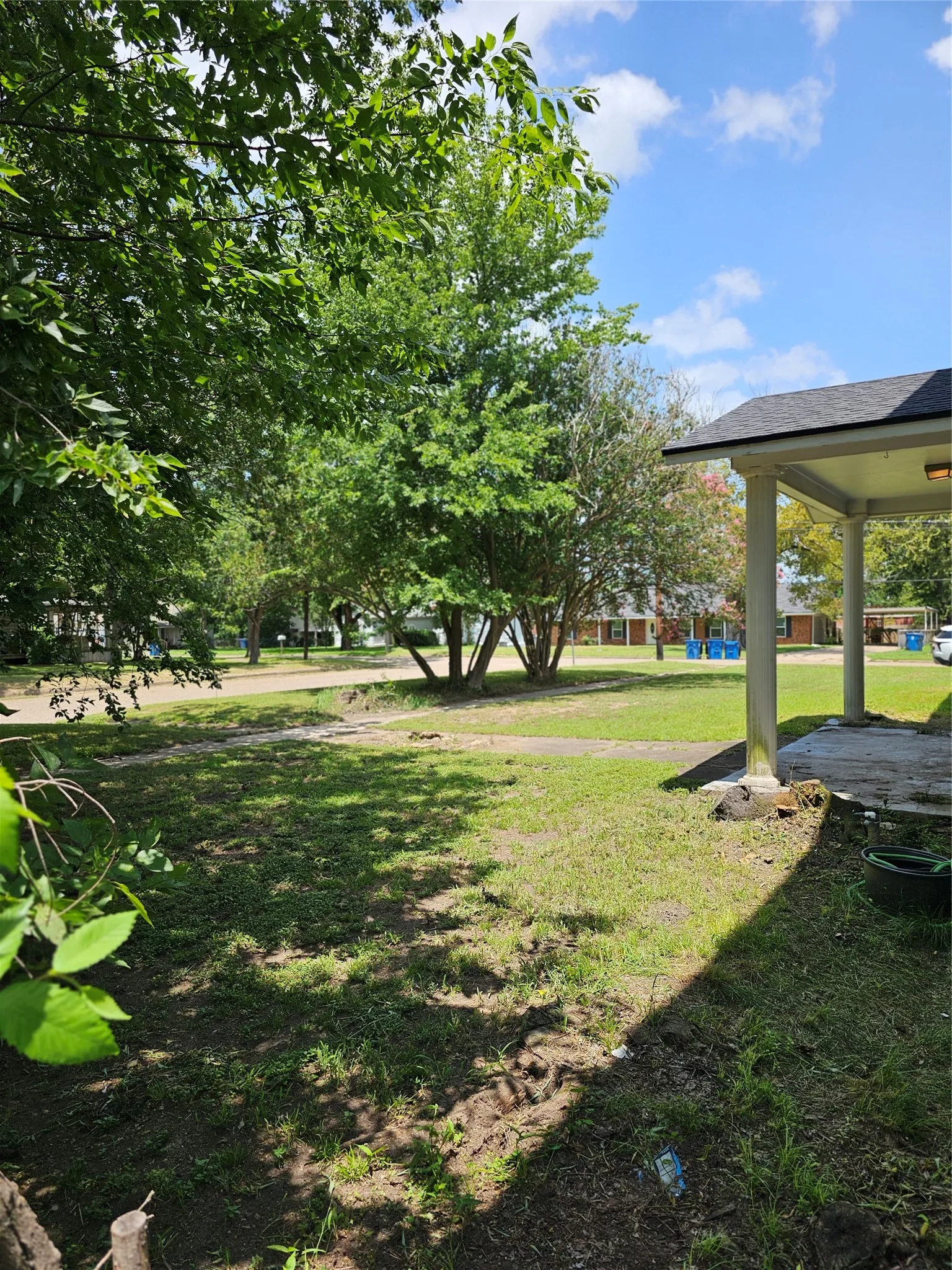 Single Family Residence For Sale in Limestone County , 200 S Canton Street, Mexia, Texas 76667, 3 Bedroom, 4 Bathroom, Garage spaces, 2,968 Sqft, built in 1908, Price $169,500, mls#21320265, Real Estate Agent in Mexia, Homes For Sale in Limestone county, Homes For Sale in Mexia, Realtor in Mexia Texas, Real Estate Brokerage Independent Realty Texas, Luminita Cordes Realtor