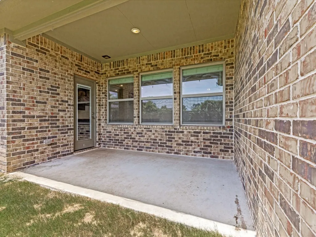 Single Family Residence For Sale in Parker County , 120 Rosemary Drive, Azle, Texas 76020, 3 Bedroom, 3 Bathroom, 3 Garage spaces, 2,036 Sqft, built in 2021, mls#21322187, Real Estate Agent in Azle, Homes For Sale in Parker county, Homes For Sale in Azle, Realtor in Azle Texas, Real Estate Brokerage Independent Realty Texas, Luminita Cordes Realtor