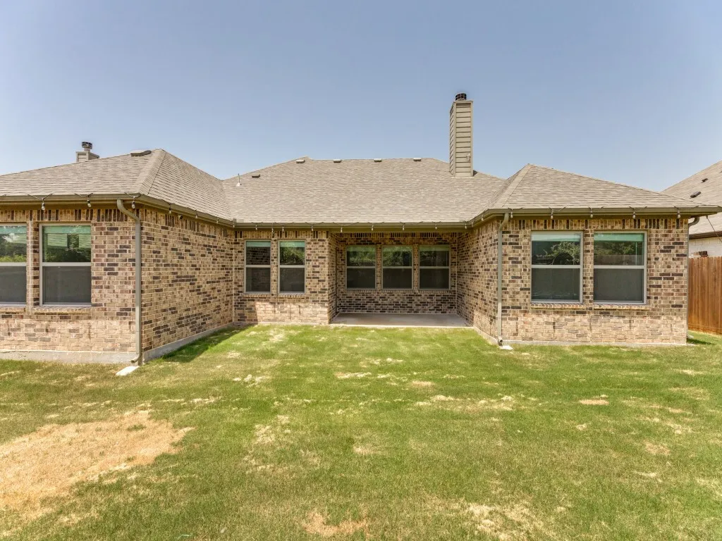 Single Family Residence For Sale in Parker County , 120 Rosemary Drive, Azle, Texas 76020, 3 Bedroom, 3 Bathroom, 3 Garage spaces, 2,036 Sqft, built in 2021, mls#21322187, Real Estate Agent in Azle, Homes For Sale in Parker county, Homes For Sale in Azle, Realtor in Azle Texas, Real Estate Brokerage Independent Realty Texas, Luminita Cordes Realtor