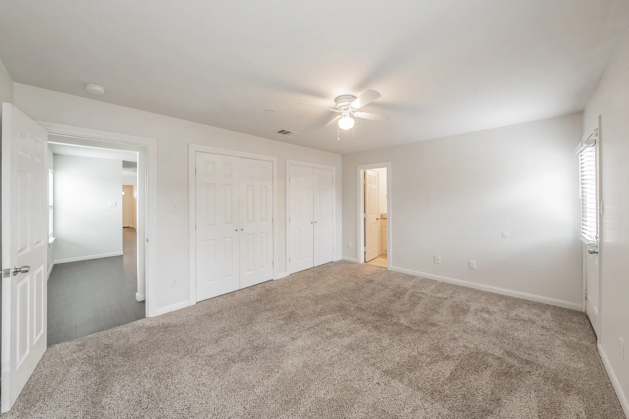 Closet door opens up to full length .