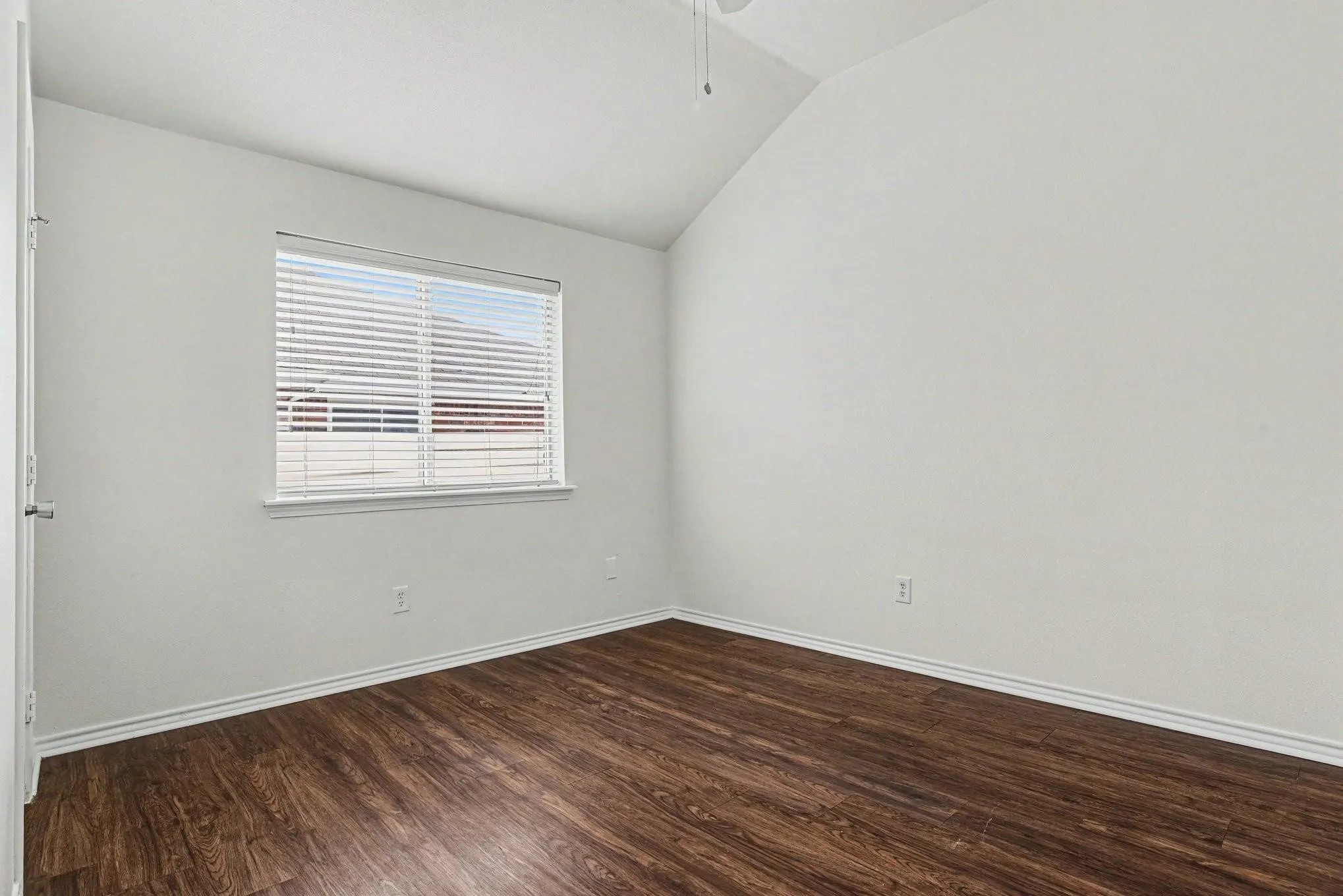 Single Family Residence For Rent in Dallas County , 2521 Ash Creek, Mesquite, Texas 75181, 3 Bedroom, 2 Bathroom, 2 Garage spaces, 1,512 Sqft, built in 1997, mls#21316222, Real Estate Agent in Mesquite, Homes For Rent in Dallas county, Homes For Rent in Mesquite, Realtor in Mesquite Texas, Real Estate Brokerage Independent Realty Texas, Luminita Cordes Realtor