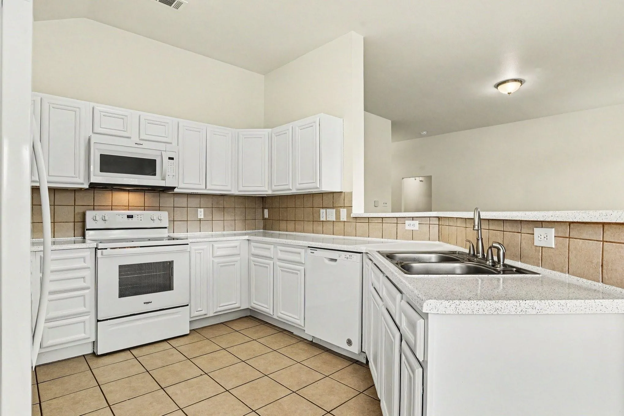 Single Family Residence For Rent in Dallas County , 2521 Ash Creek, Mesquite, Texas 75181, 3 Bedroom, 2 Bathroom, 2 Garage spaces, 1,512 Sqft, built in 1997, mls#21316222, Real Estate Agent in Mesquite, Homes For Rent in Dallas county, Homes For Rent in Mesquite, Realtor in Mesquite Texas, Real Estate Brokerage Independent Realty Texas, Luminita Cordes Realtor