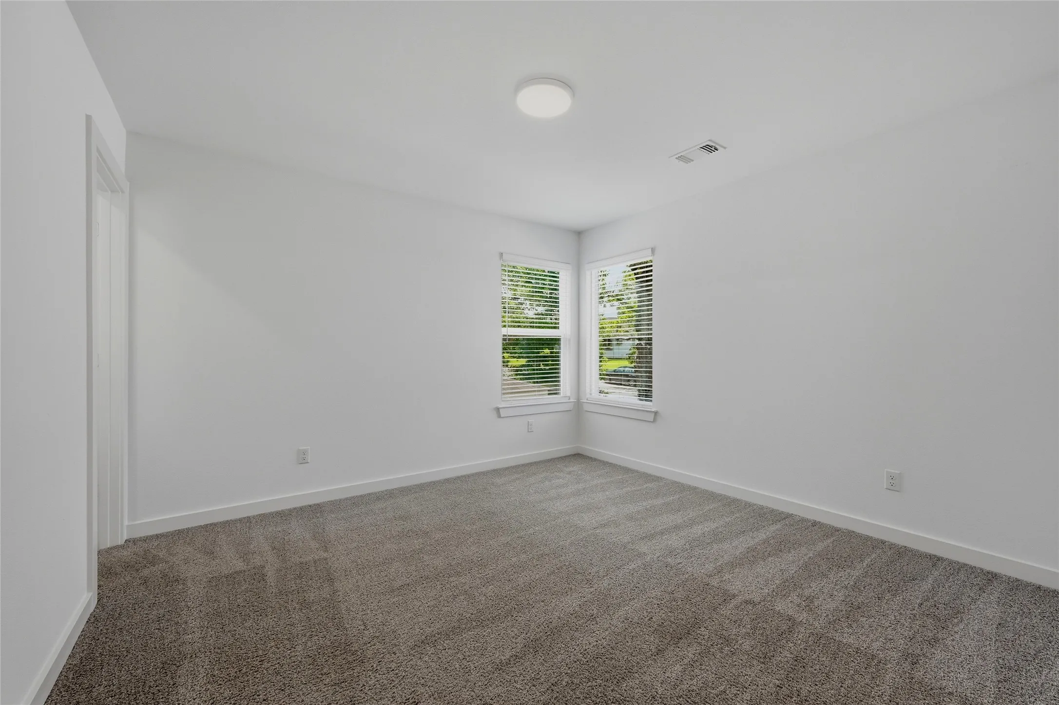Duplex For Rent in Grayson County , 227 W Bond Street, Denison, Texas 75020, 3 Bedroom, 3 Bathroom, Garage spaces, 1,452 Sqft, built in 2022, mls#21322316, Real Estate Agent in Denison, Homes For Rent in Grayson county, Homes For Rent in Denison, Realtor in Denison Texas, Real Estate Brokerage Independent Realty Texas, Luminita Cordes Realtor
