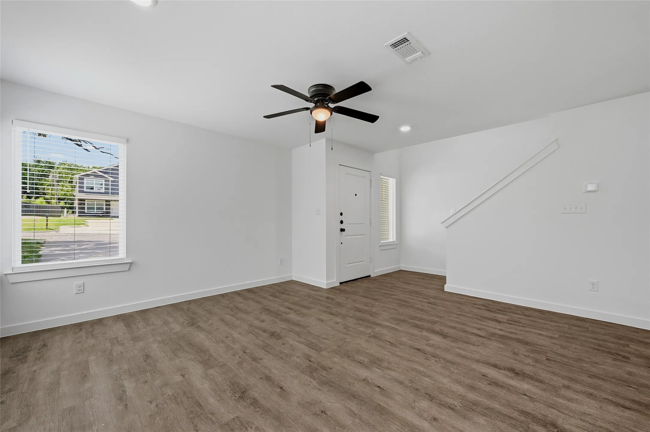 Duplex For Rent in Grayson County , 227 W Bond Street, Denison, Texas 75020, 3 Bedroom, 3 Bathroom, Garage spaces, 1,452 Sqft, built in 2022, mls#21322316, Real Estate Agent in Denison, Homes For Rent in Grayson county, Homes For Rent in Denison, Realtor in Denison Texas, Real Estate Brokerage Independent Realty Texas, Luminita Cordes Realtor