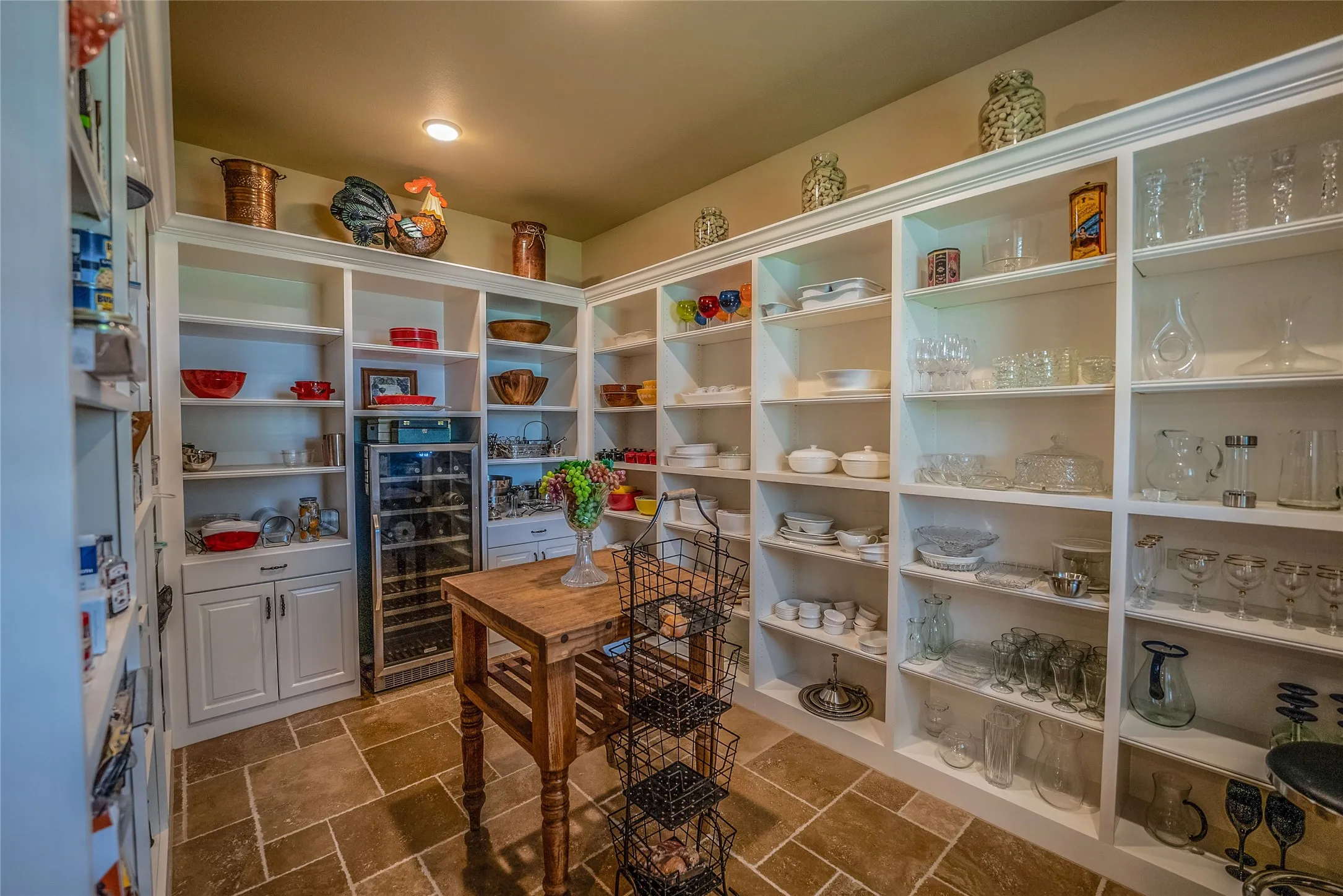 Single Family Residence For Sale in Bell County , 8591 Witter Lane, Temple, Texas 76502, 3 Bedroom, 5 Bathroom, 3 Garage spaces, 7,082 Sqft, built in 2020, mls#21322284, Real Estate Agent in Temple, Homes For Sale in Bell county, Homes For Sale in Temple, Realtor in Temple Texas, Real Estate Brokerage Independent Realty Texas, Luminita Cordes Realtor