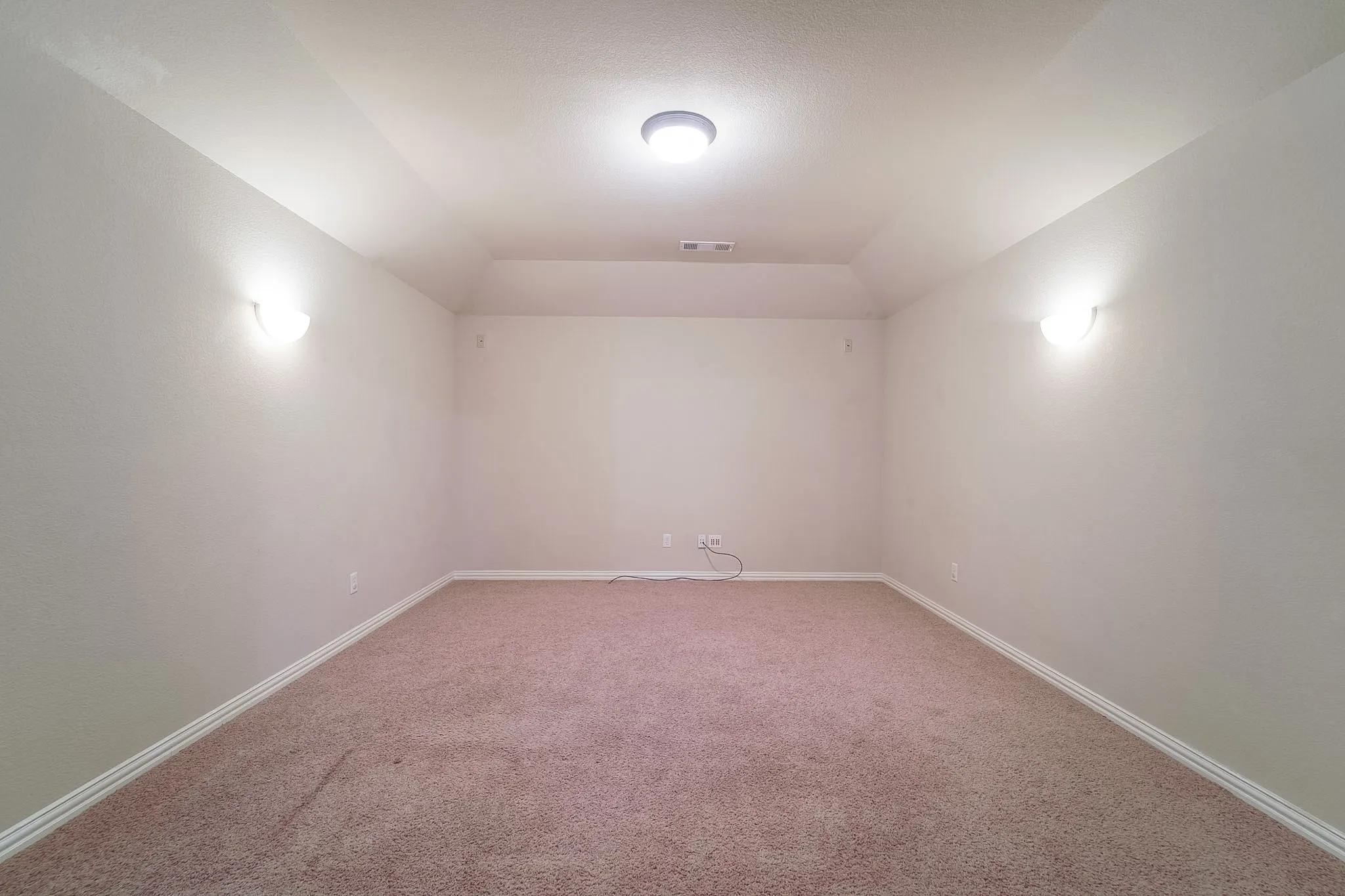 Single Family Residence For Sale in Collin County , 924 Brentwood Drive, Murphy, Texas 75094, 4 Bedroom, 4 Bathroom, 2 Garage spaces, 3,749 Sqft, built in 2005, mls#21315167, Real Estate Agent in Murphy, Homes For Sale in Collin county, Homes For Sale in Murphy, Realtor in Murphy Texas, Real Estate Brokerage Independent Realty Texas, Luminita Cordes Realtor