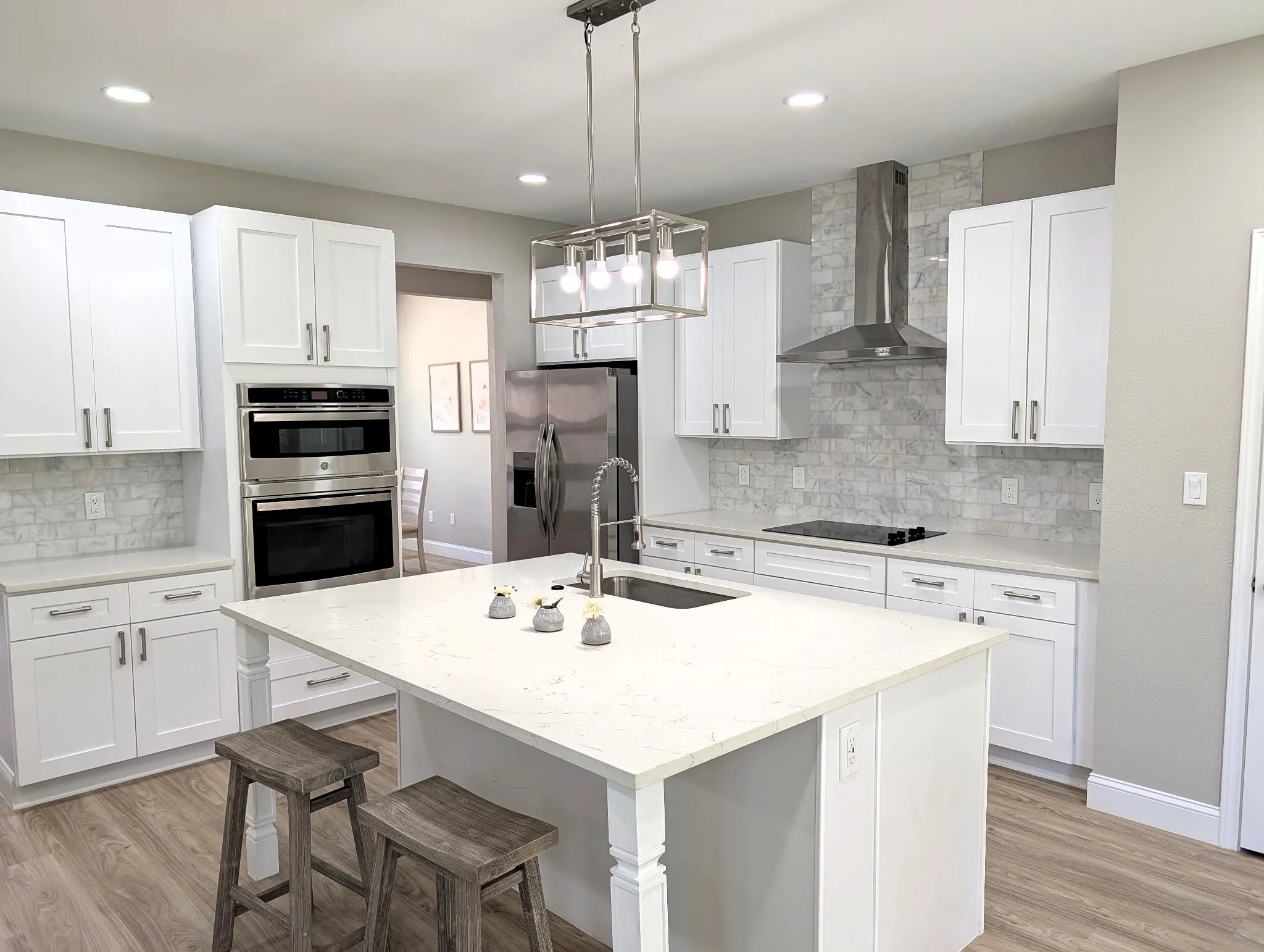 Single Family Residence For Sale in Kaufman County , 206 Splitrail Drive, Mabank, Texas 75143, 5 Bedroom, 4 Bathroom, 3 Garage spaces, 2,381 Sqft, built in 2024, mls#21322335, Real Estate Agent in Mabank, Homes For Sale in Kaufman county, Homes For Sale in Mabank, Realtor in Mabank Texas, Real Estate Brokerage Independent Realty Texas, Luminita Cordes Realtor