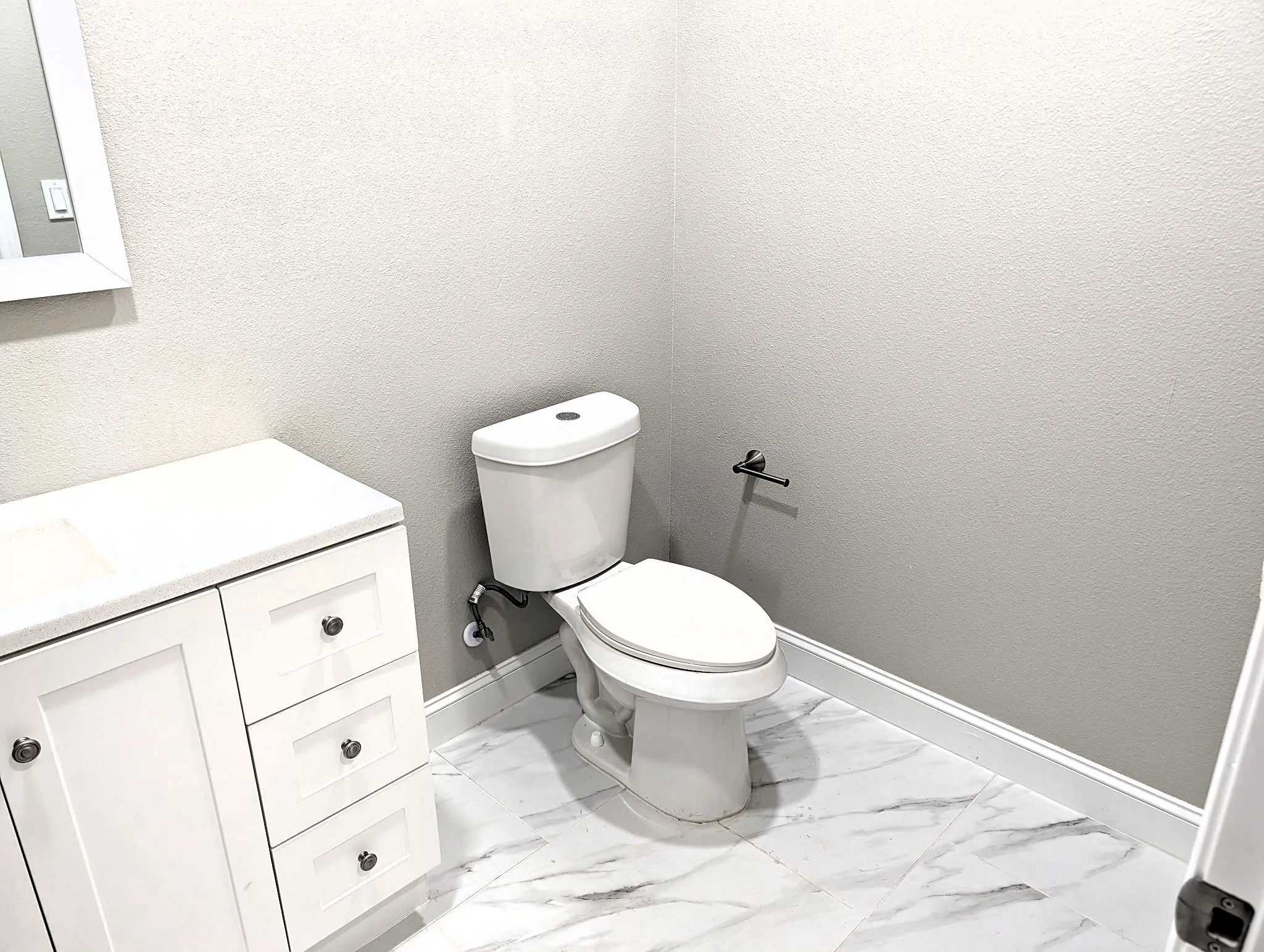 Single Family Residence For Sale in Kaufman County , 206 Splitrail Drive, Mabank, Texas 75143, 5 Bedroom, 4 Bathroom, 3 Garage spaces, 2,381 Sqft, built in 2024, mls#21322335, Real Estate Agent in Mabank, Homes For Sale in Kaufman county, Homes For Sale in Mabank, Realtor in Mabank Texas, Real Estate Brokerage Independent Realty Texas, Luminita Cordes Realtor