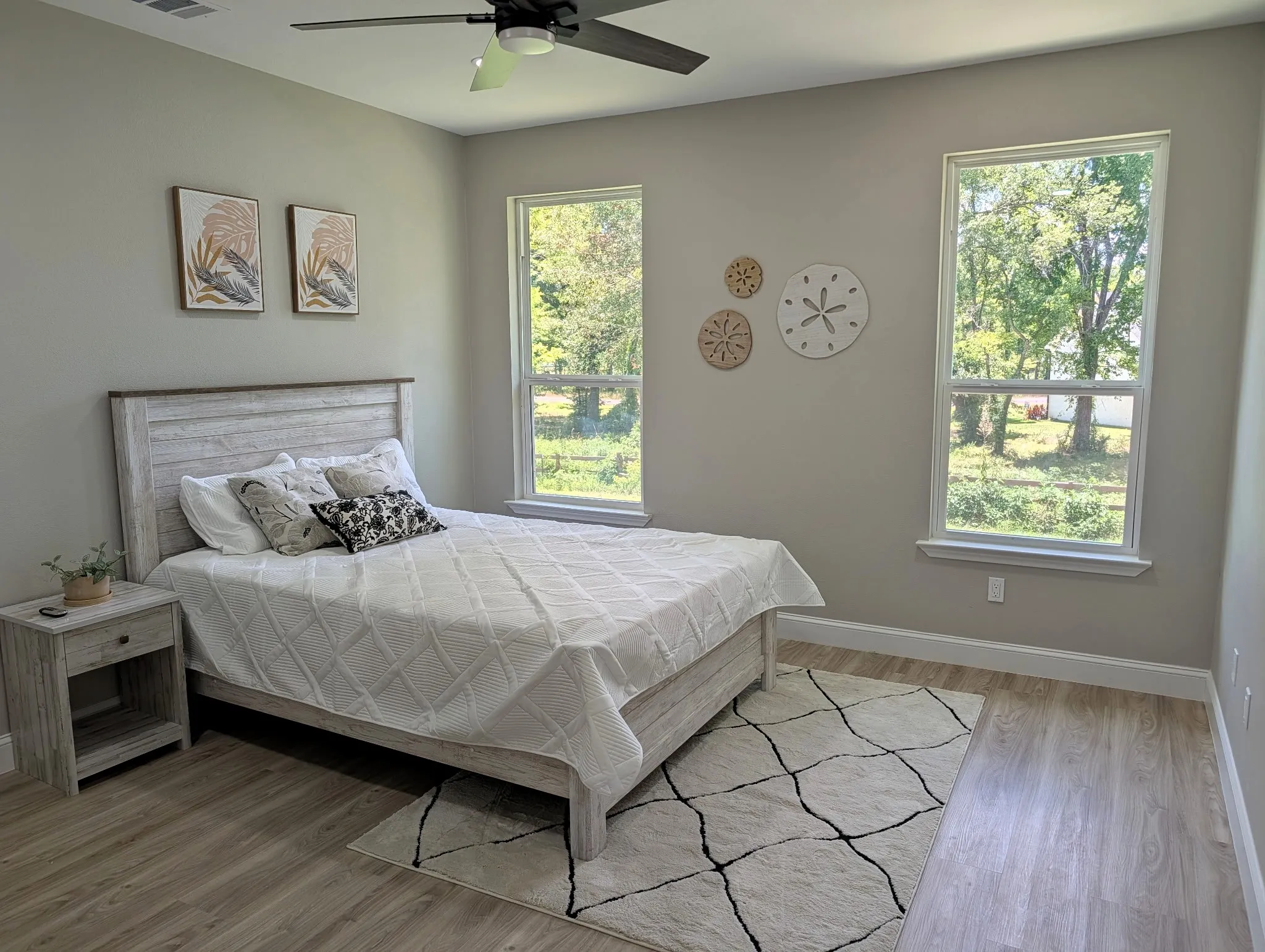 Single Family Residence For Sale in Kaufman County , 206 Splitrail Drive, Mabank, Texas 75143, 5 Bedroom, 4 Bathroom, 3 Garage spaces, 2,381 Sqft, built in 2024, mls#21322335, Real Estate Agent in Mabank, Homes For Sale in Kaufman county, Homes For Sale in Mabank, Realtor in Mabank Texas, Real Estate Brokerage Independent Realty Texas, Luminita Cordes Realtor