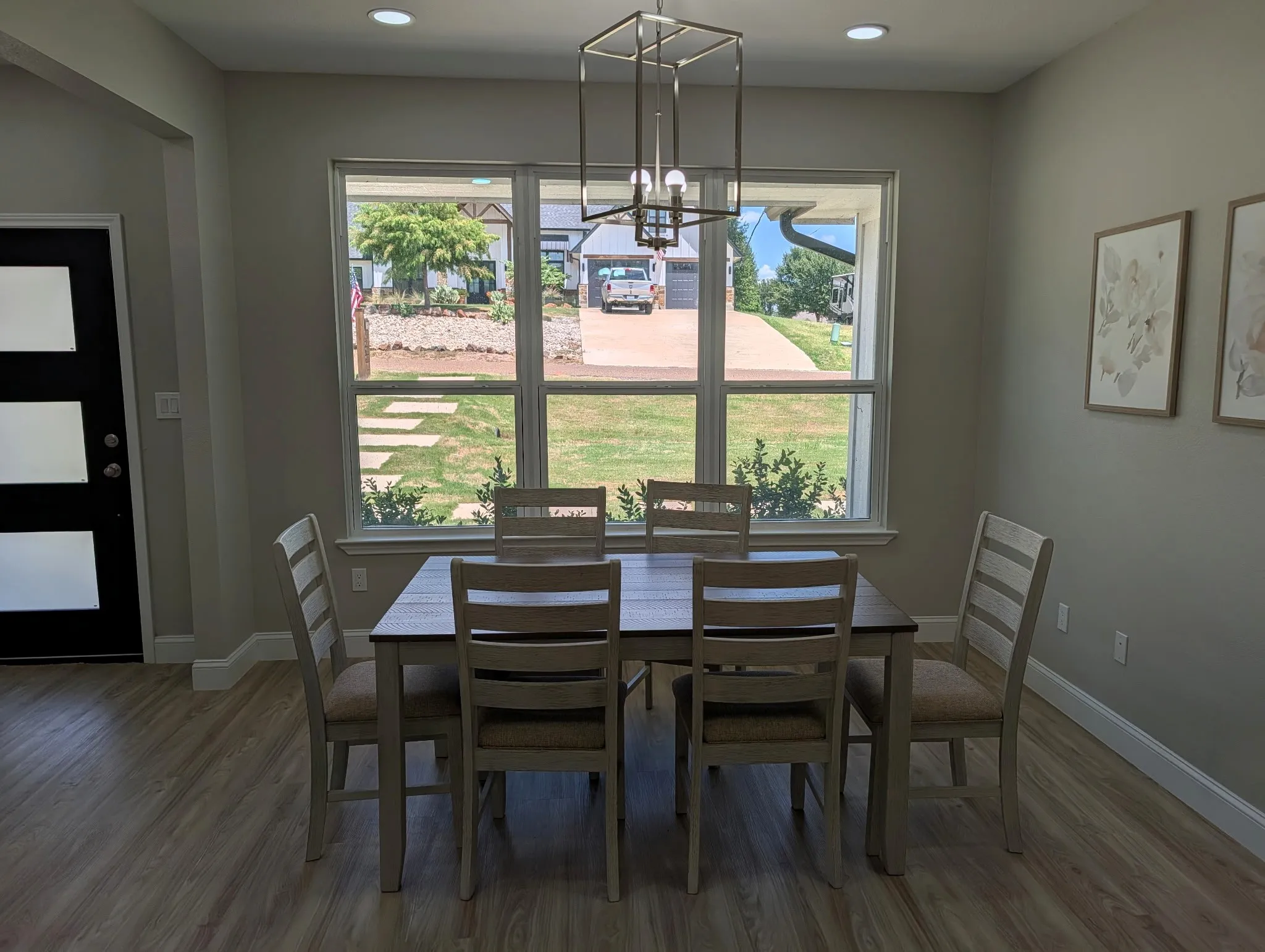 Single Family Residence For Sale in Kaufman County , 206 Splitrail Drive, Mabank, Texas 75143, 5 Bedroom, 4 Bathroom, 3 Garage spaces, 2,381 Sqft, built in 2024, mls#21322335, Real Estate Agent in Mabank, Homes For Sale in Kaufman county, Homes For Sale in Mabank, Realtor in Mabank Texas, Real Estate Brokerage Independent Realty Texas, Luminita Cordes Realtor