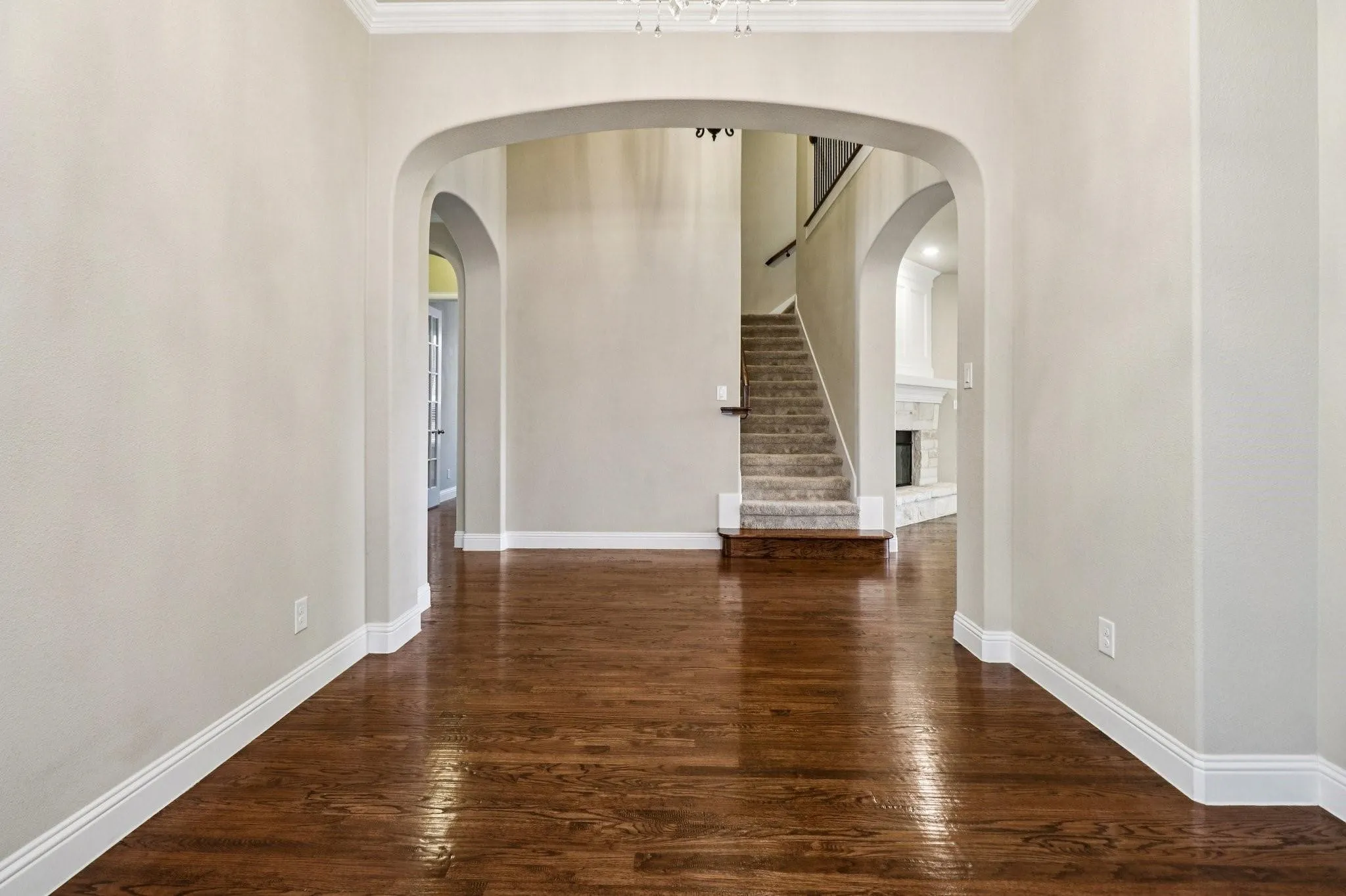 Single Family Residence For Sale in Denton County , 8036 Sylvan Dale Road, Frisco, Texas 75036, 4 Bedroom, 4 Bathroom, 2 Garage spaces, 2,913 Sqft, built in 2014, mls#21322355, Real Estate Agent in Frisco, Homes For Sale in Denton county, Homes For Sale in Frisco, Realtor in Frisco Texas, Real Estate Brokerage Independent Realty Texas, Luminita Cordes Realtor