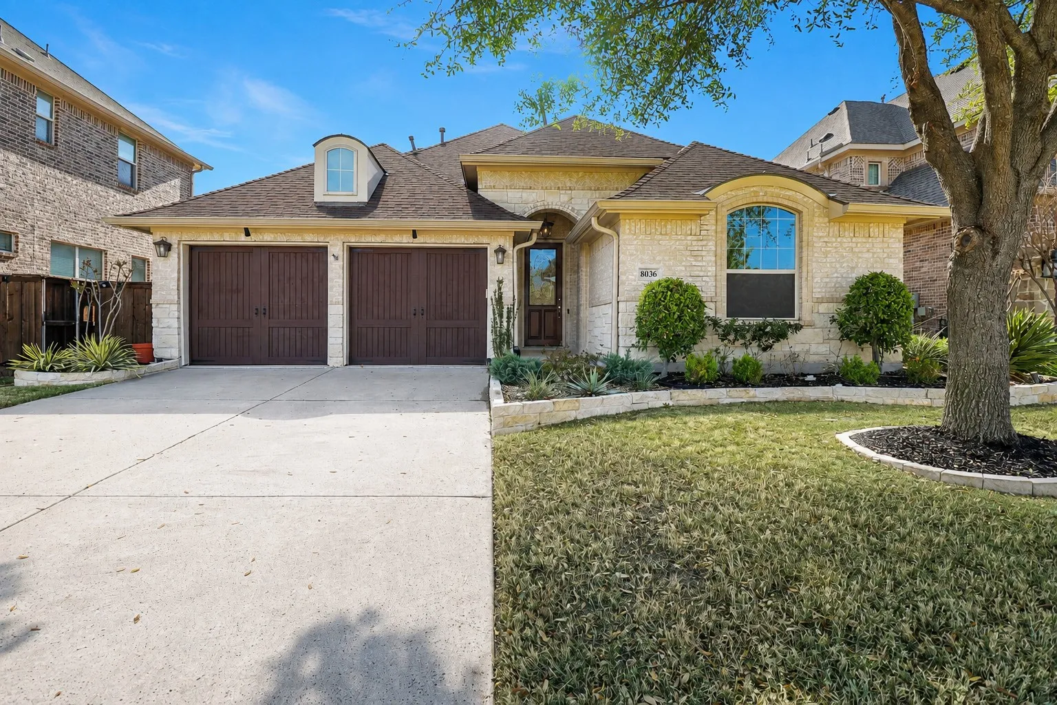 Single Family Residence For Sale in Denton County , 8036 Sylvan Dale Road, Frisco, Texas 75036, 4 Bedroom, 4 Bathroom, 2 Garage spaces, 2,913 Sqft, built in 2014, mls#21322355, Real Estate Agent in Frisco, Homes For Sale in Denton county, Homes For Sale in Frisco, Realtor in Frisco Texas, Real Estate Brokerage Independent Realty Texas, Luminita Cordes Realtor