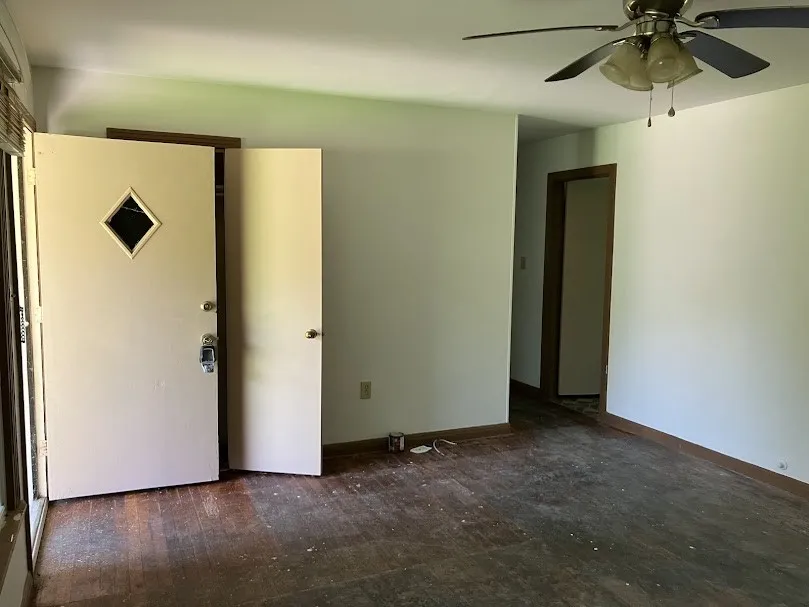 Single Family Residence For Sale in Mc Lennan County , 712 Greer Street, Waco, Texas 76710, 3 Bedroom, 1 Bathroom, Garage spaces, 1,140 Sqft, built in 1954, mls#21322303, Real Estate Agent in Waco, Homes For Sale in Mc Lennan county, Homes For Sale in Waco, Realtor in Waco Texas, Real Estate Brokerage Independent Realty Texas, Luminita Cordes Realtor
