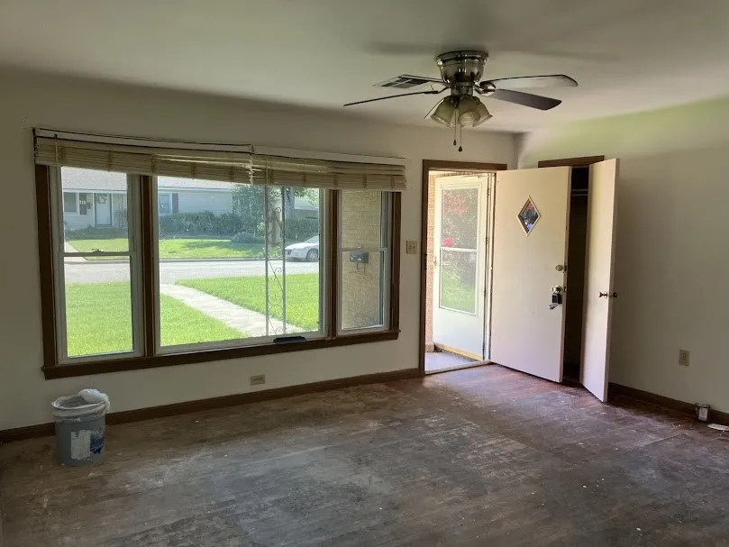 Single Family Residence For Sale in Mc Lennan County , 712 Greer Street, Waco, Texas 76710, 3 Bedroom, 1 Bathroom, Garage spaces, 1,140 Sqft, built in 1954, mls#21322303, Real Estate Agent in Waco, Homes For Sale in Mc Lennan county, Homes For Sale in Waco, Realtor in Waco Texas, Real Estate Brokerage Independent Realty Texas, Luminita Cordes Realtor