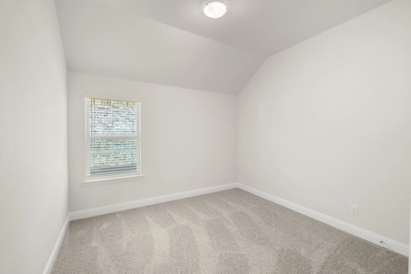 216 Comfort- Bedroom-3