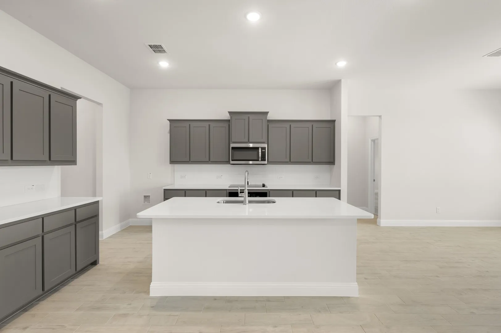 216 Comfort- Kitchen
