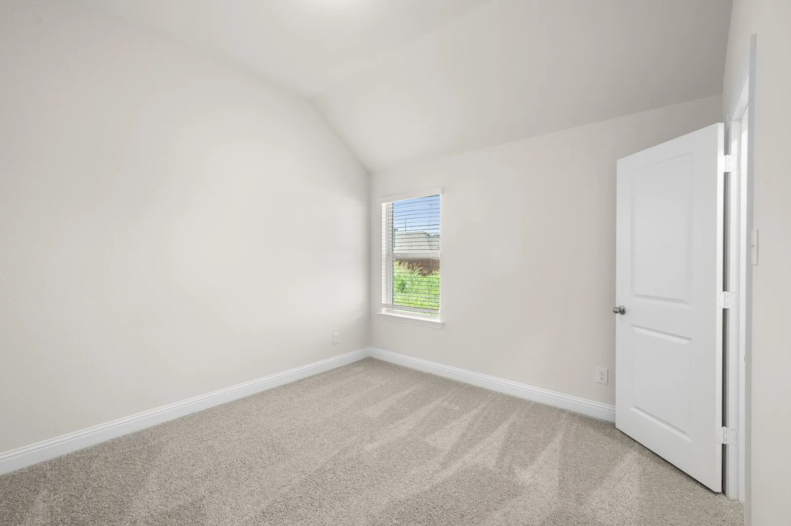 216 Comfort- Bedroom-2